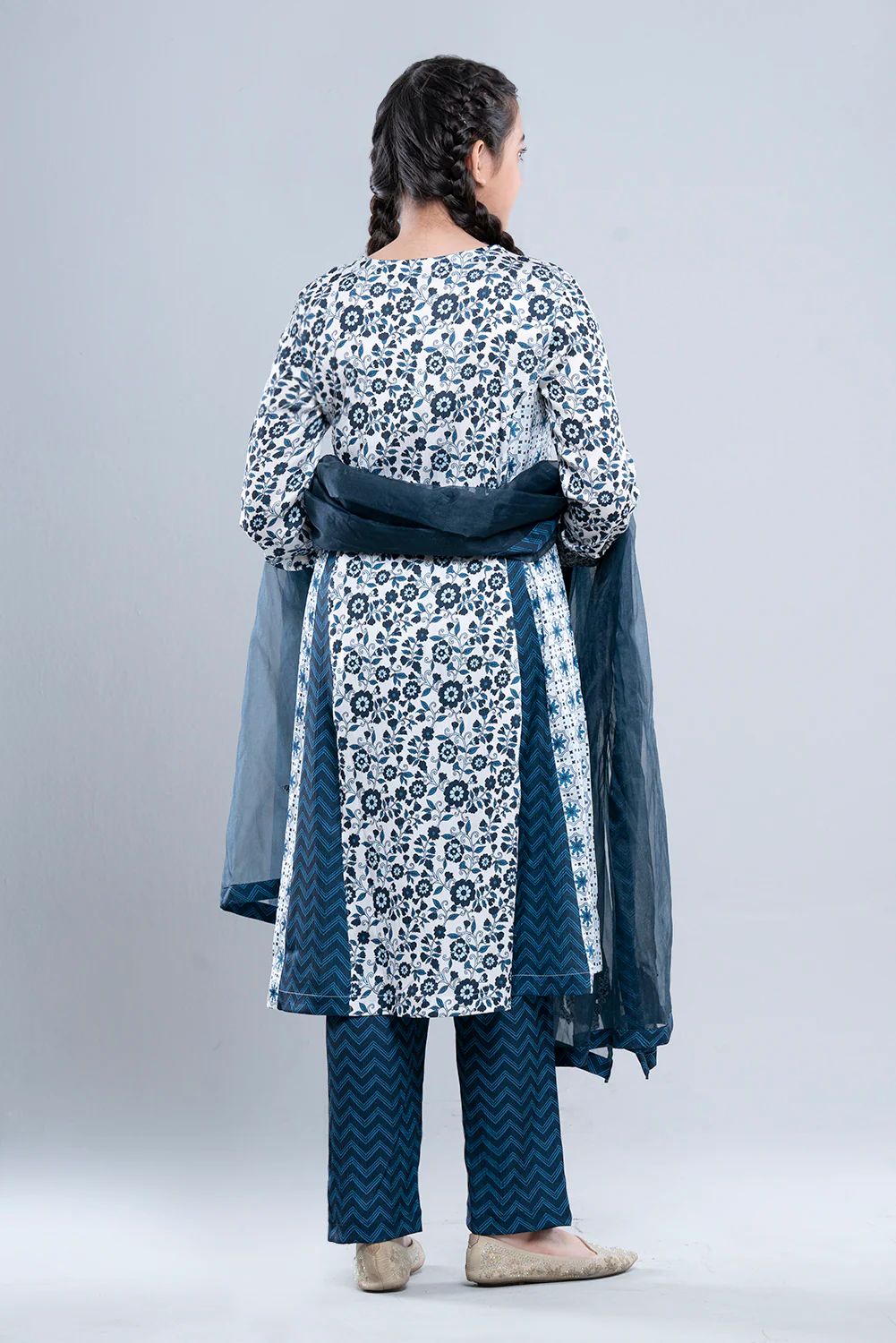 Princess Ethnic Partywear Set (10-14 Years) - Image 4