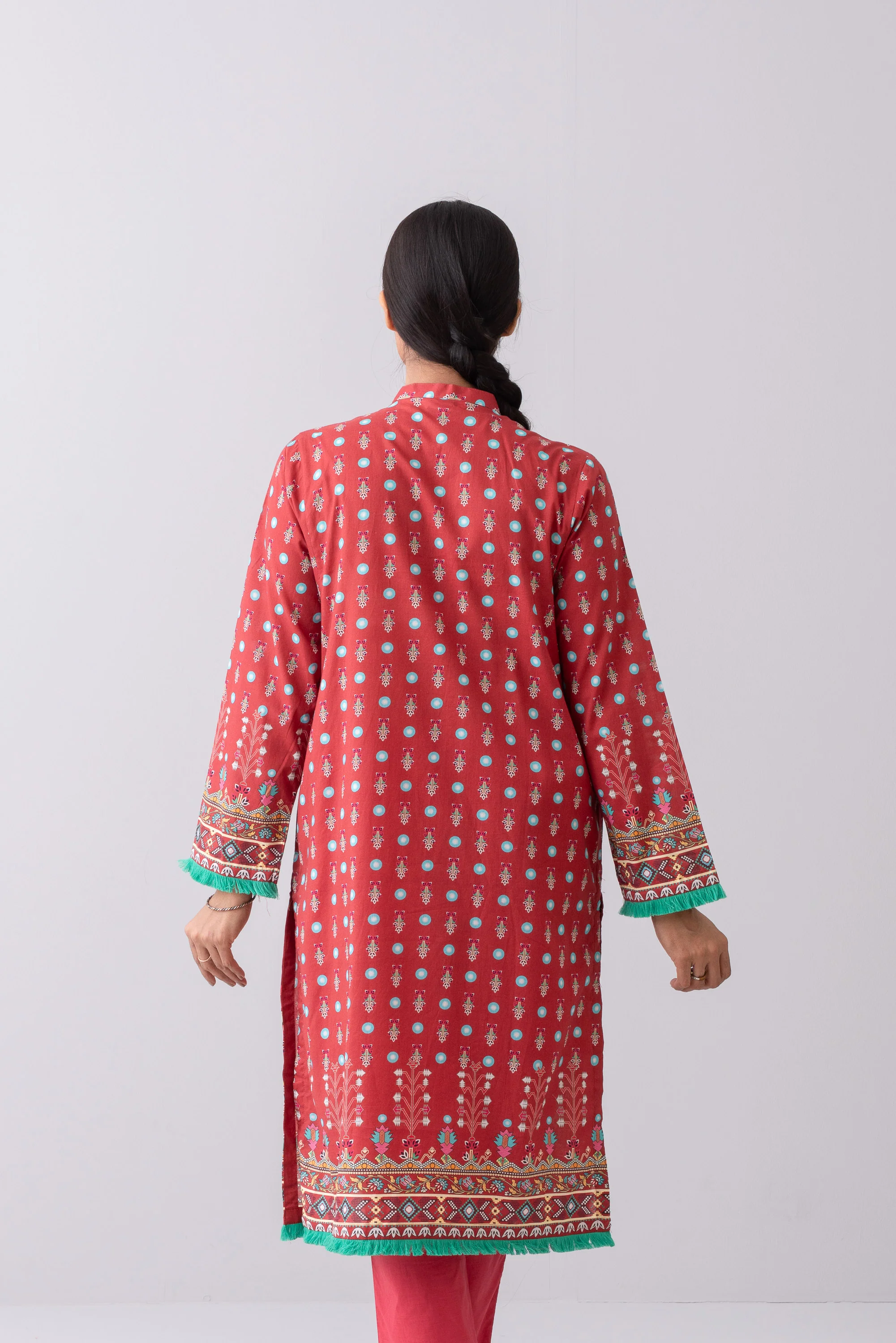 Relaxed Fit Digital Printed Two-Piece Lawn Kameez Suit - Image 3