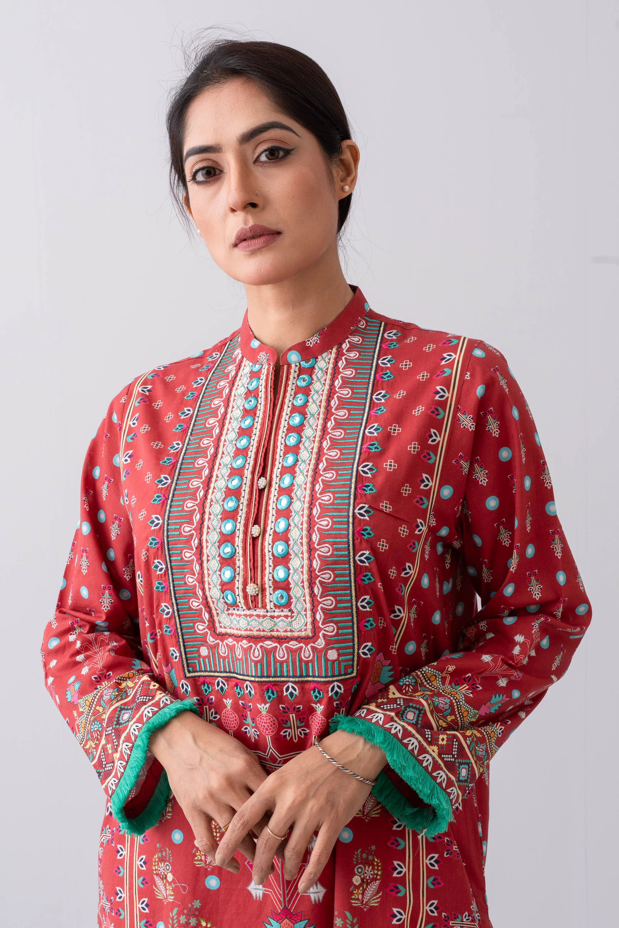 Relaxed Fit Digital Printed Two-Piece Lawn Kameez Suit - Image 5