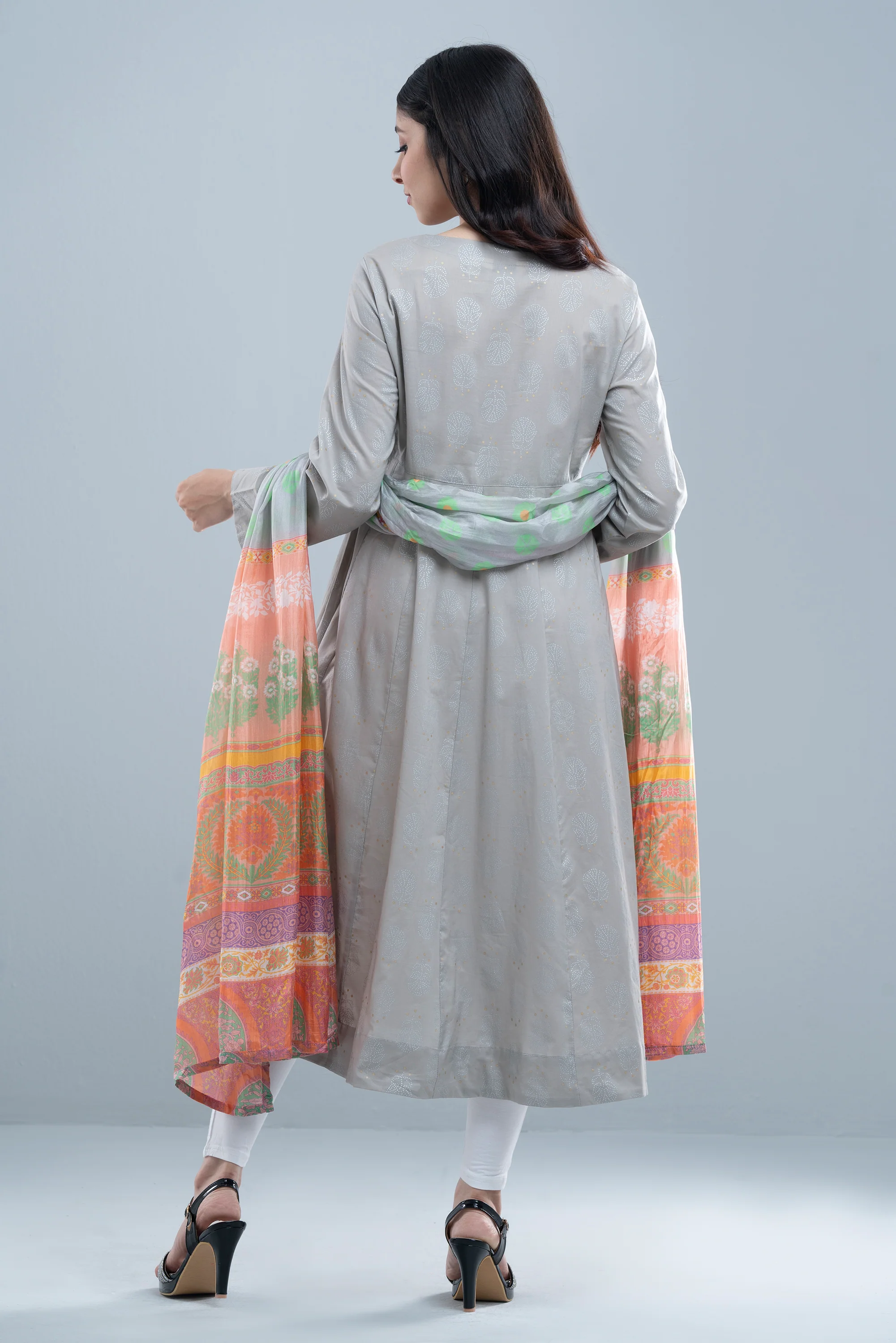 Smart Fit Embroidered Two-Piece Lawn with Silk Dupatta - Image 11