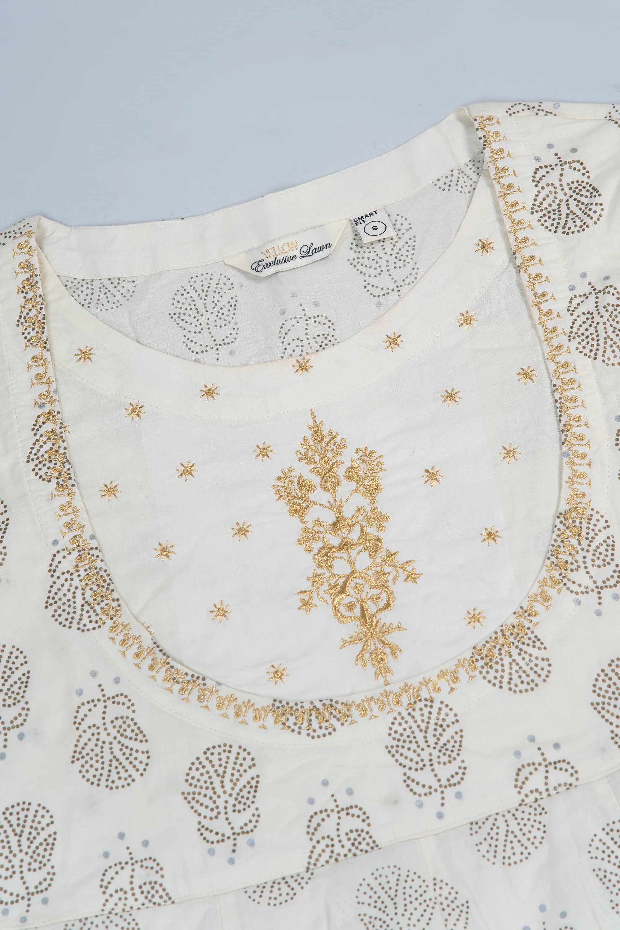 Smart Fit Embroidered Two-Piece Lawn with Silk Dupatta - Image 7