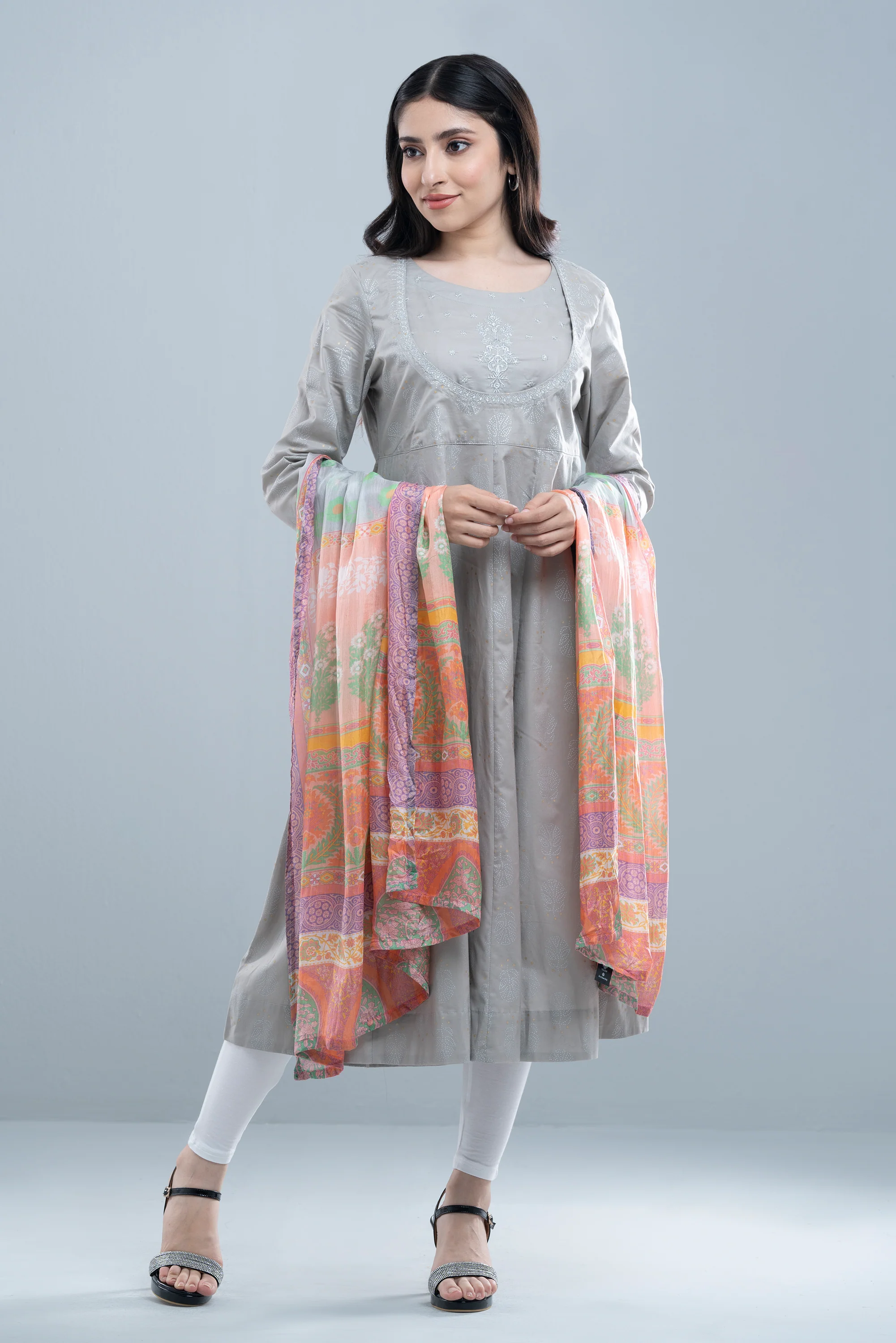 Smart Fit Embroidered Two-Piece Lawn with Silk Dupatta - Image 9