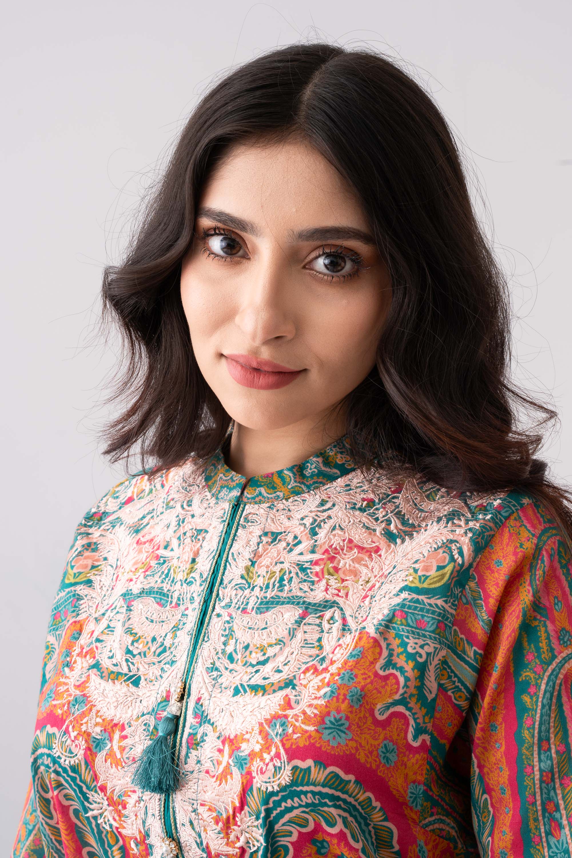 Digital Printed Three Piece Lawn Salwar Kameez Suit - Image 11
