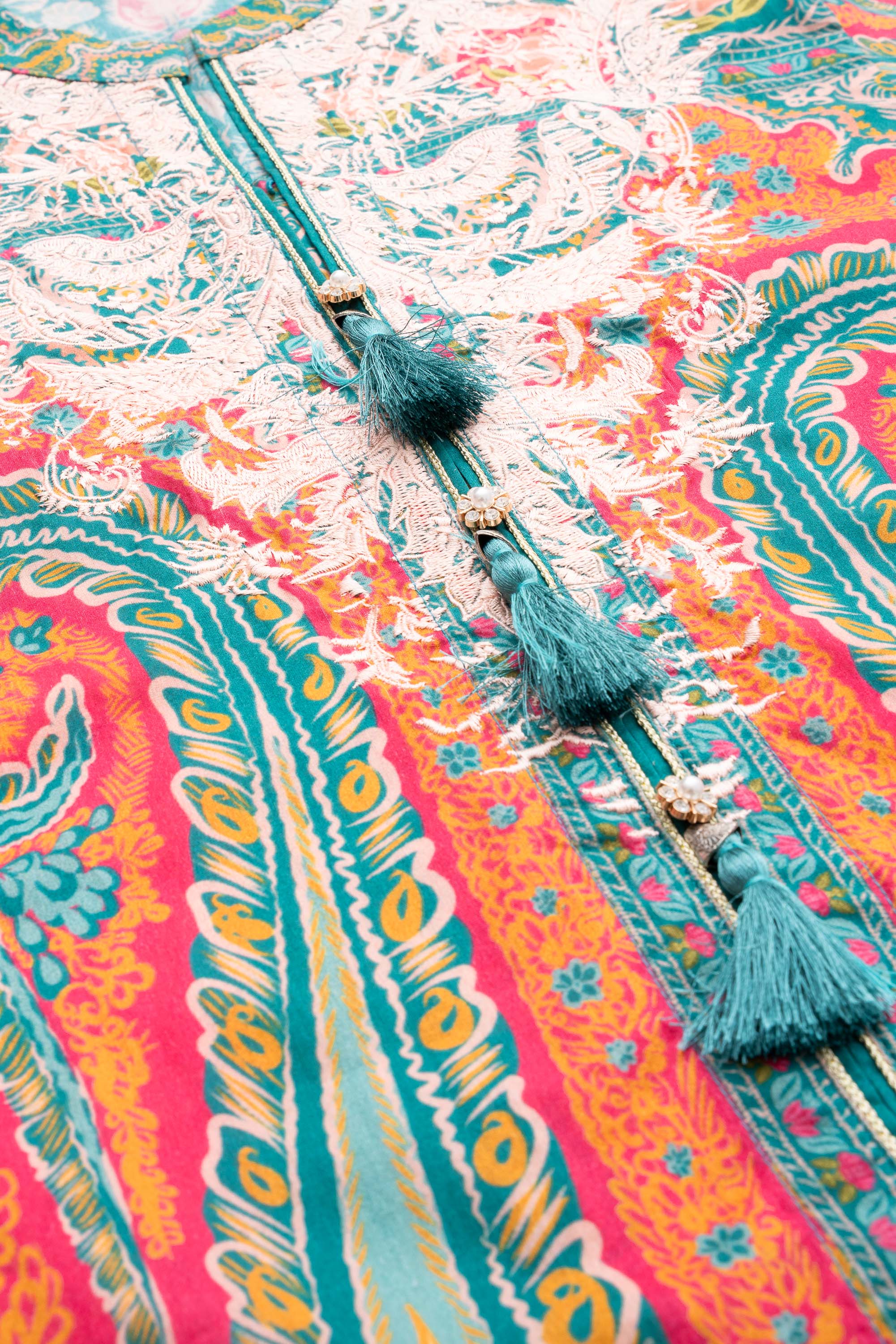 Digital Printed Three Piece Lawn Salwar Kameez Suit - Image 12