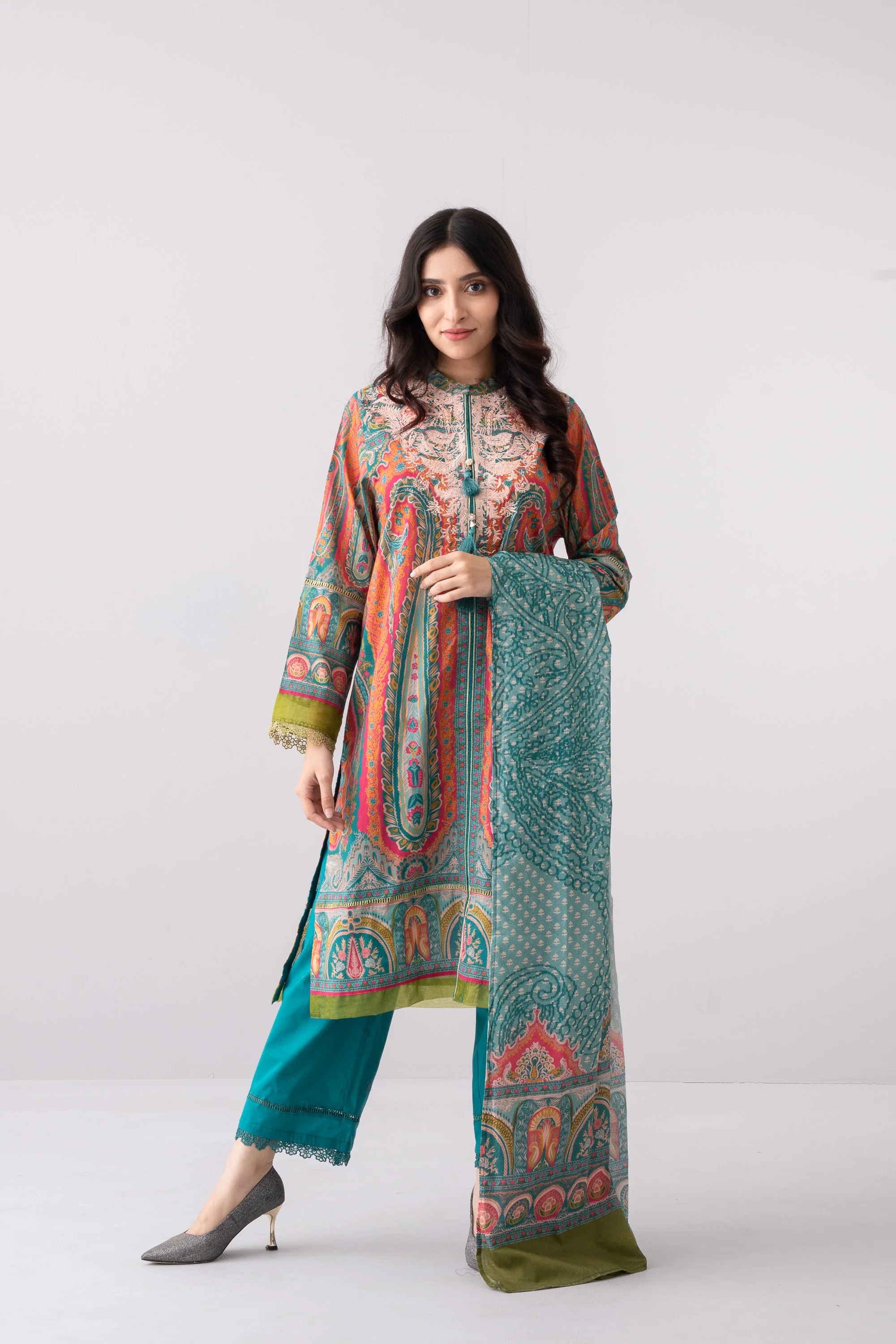 Digital Printed Three Piece Lawn Salwar Kameez Suit - Image 7