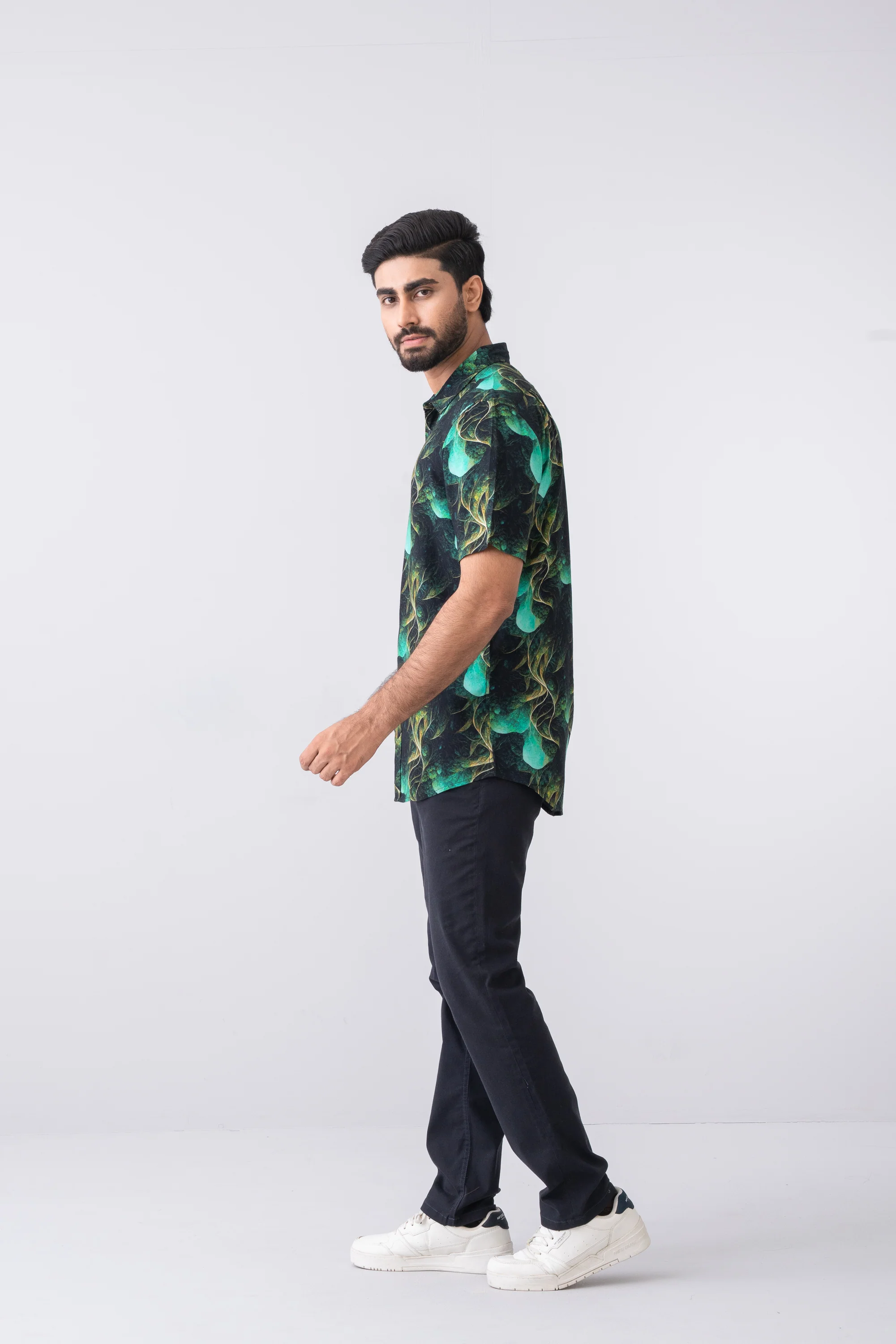 Slim Fit Printed Casual Shirt - Image 3