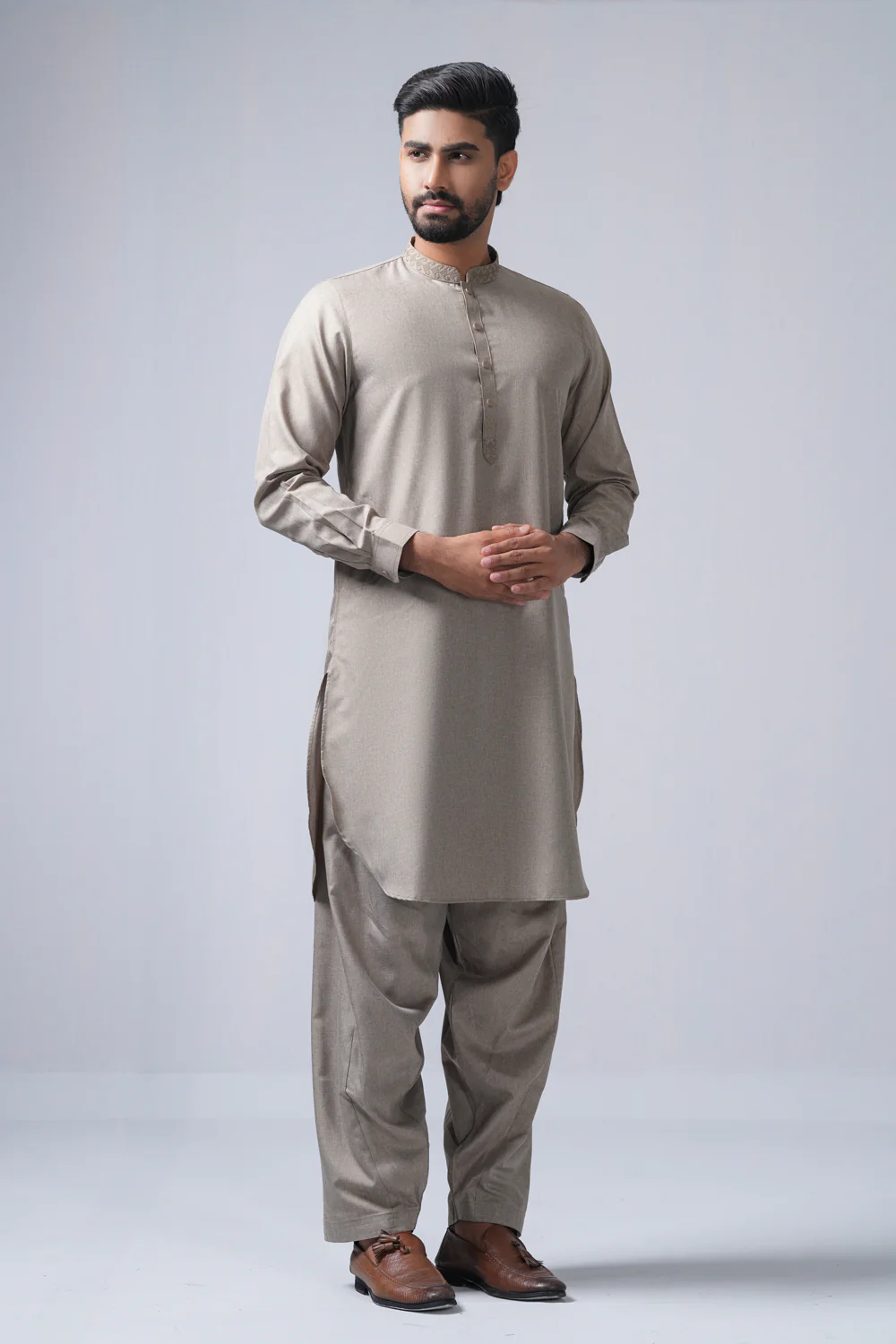 Regular Fit Embroidered Semi-Formal Kabli Set - Image 4