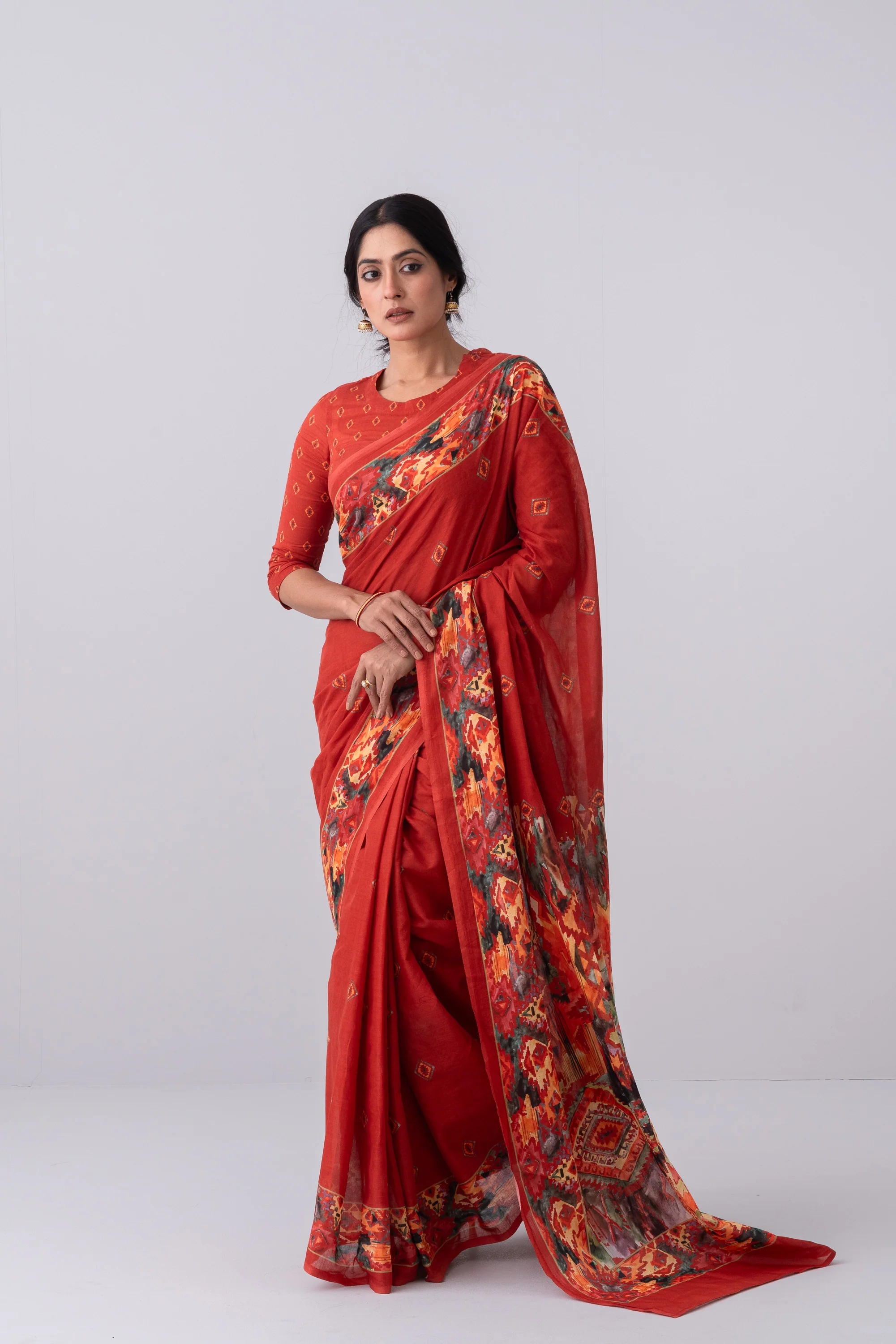 Women's Saree - Image 4