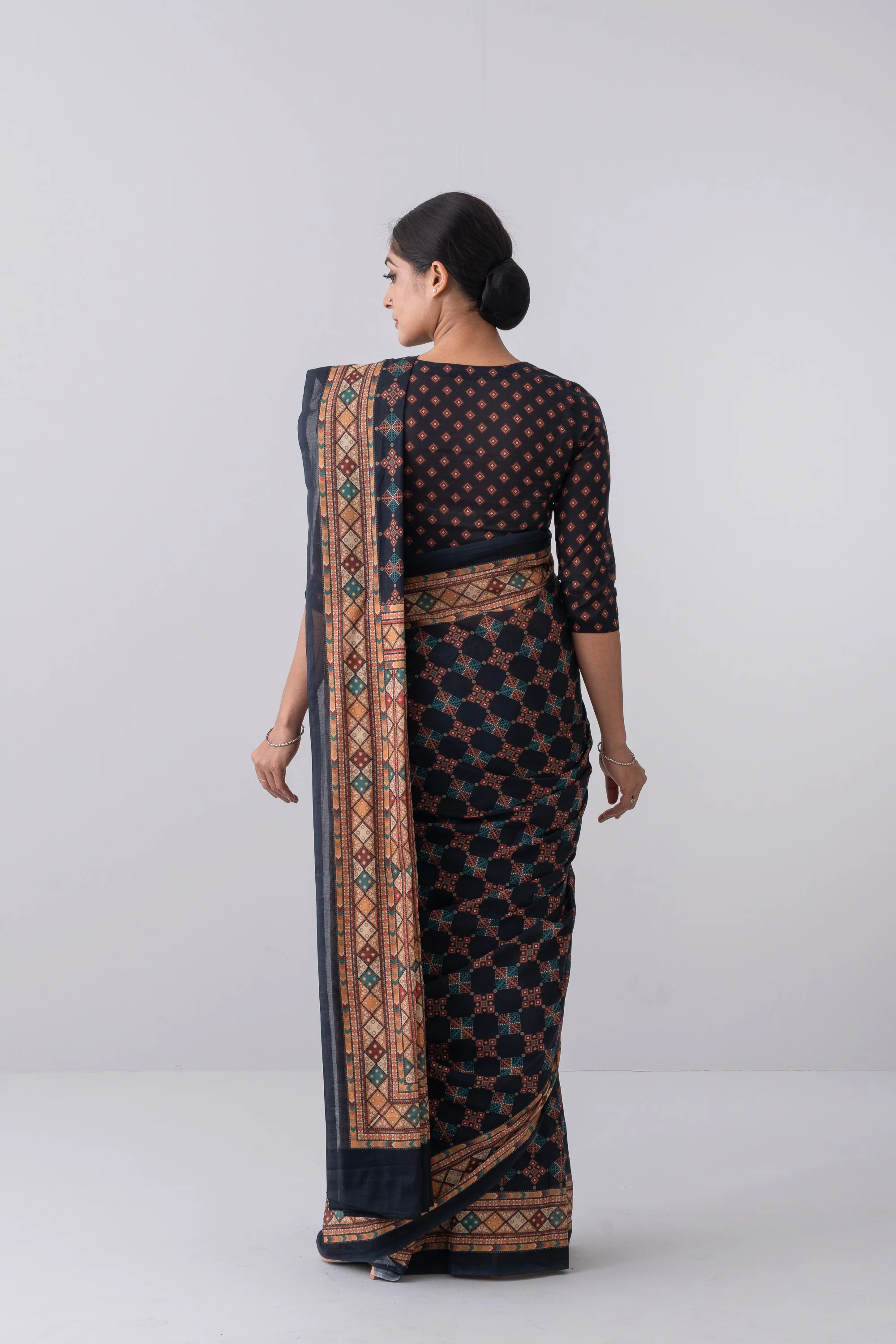 Digital Printed Cotton Saree - Image 4