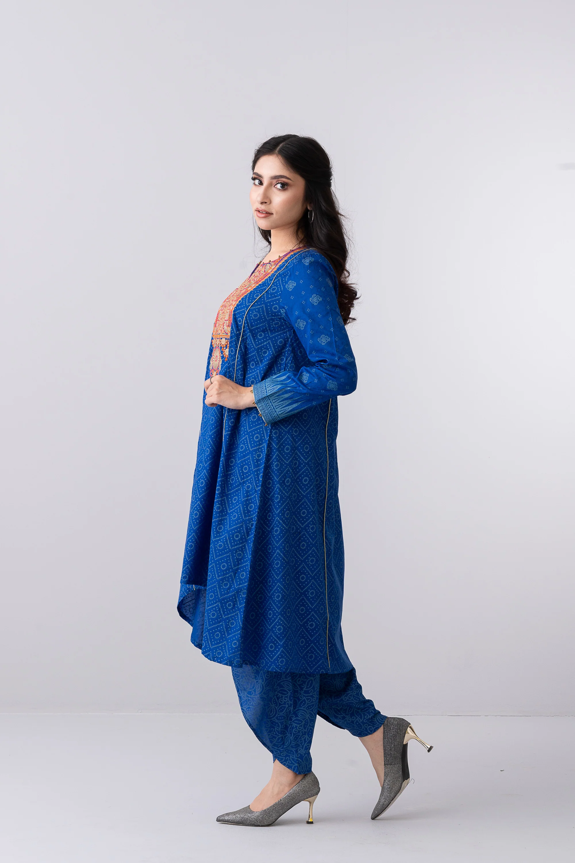 Smart Fit Embroidered Two-Piece Ethnic Set - Image 7