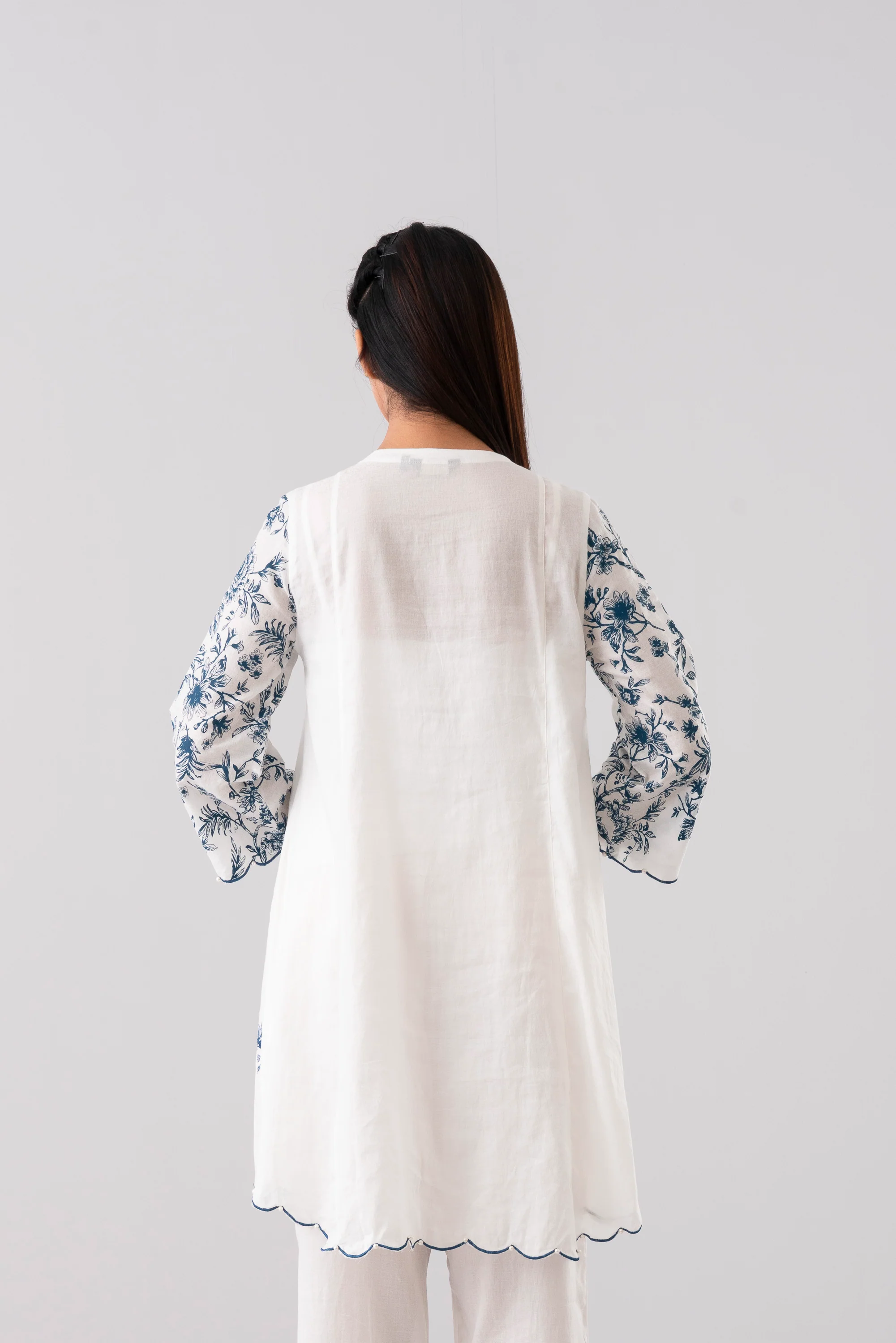 Smart Fit Floral Embroidered Two-Piece Semi-Formal Ethnic Set - Image 10