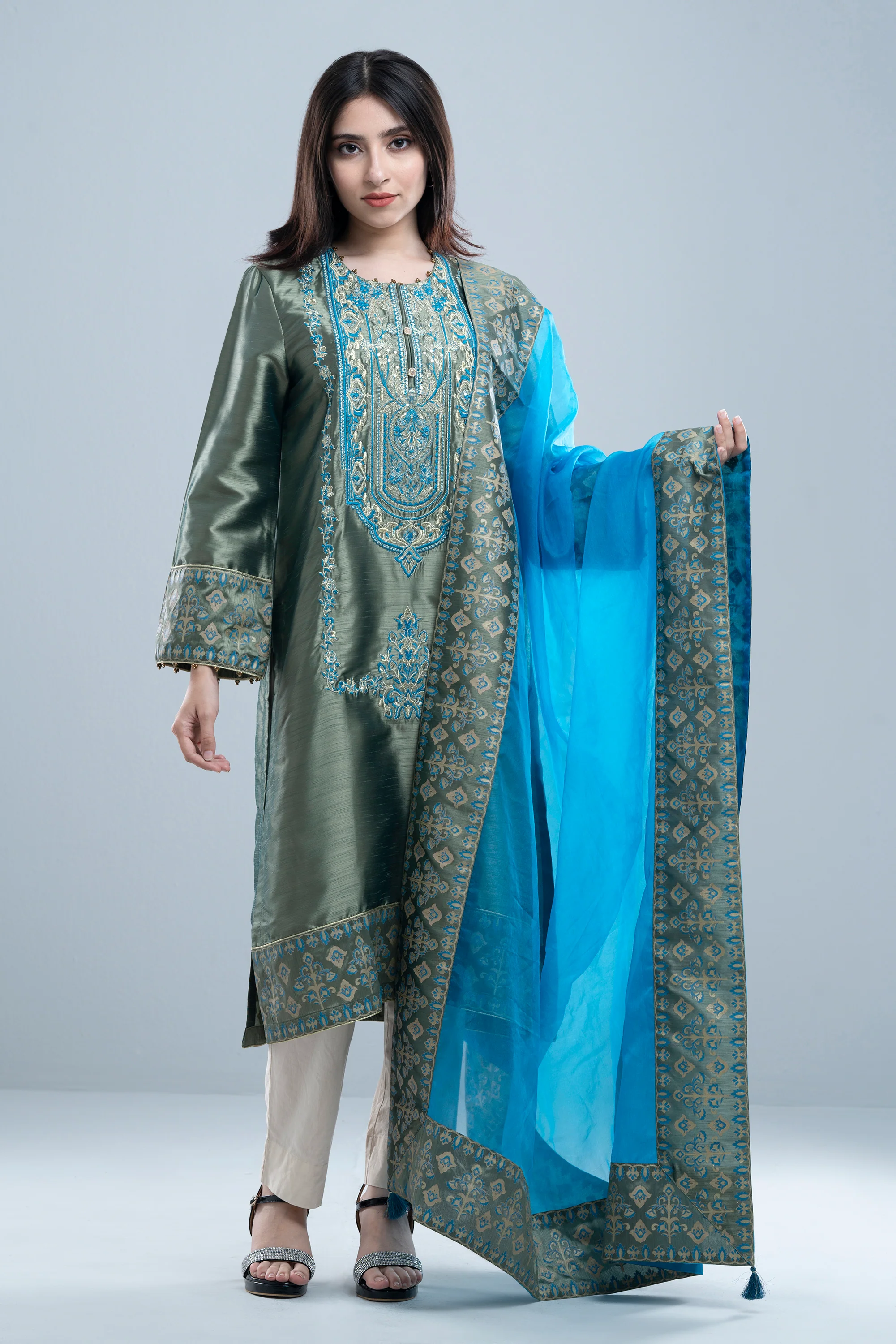 Smart Fit Embroidered Formal Two-Piece Ethnic Set with Organza Dupatta - Image 10