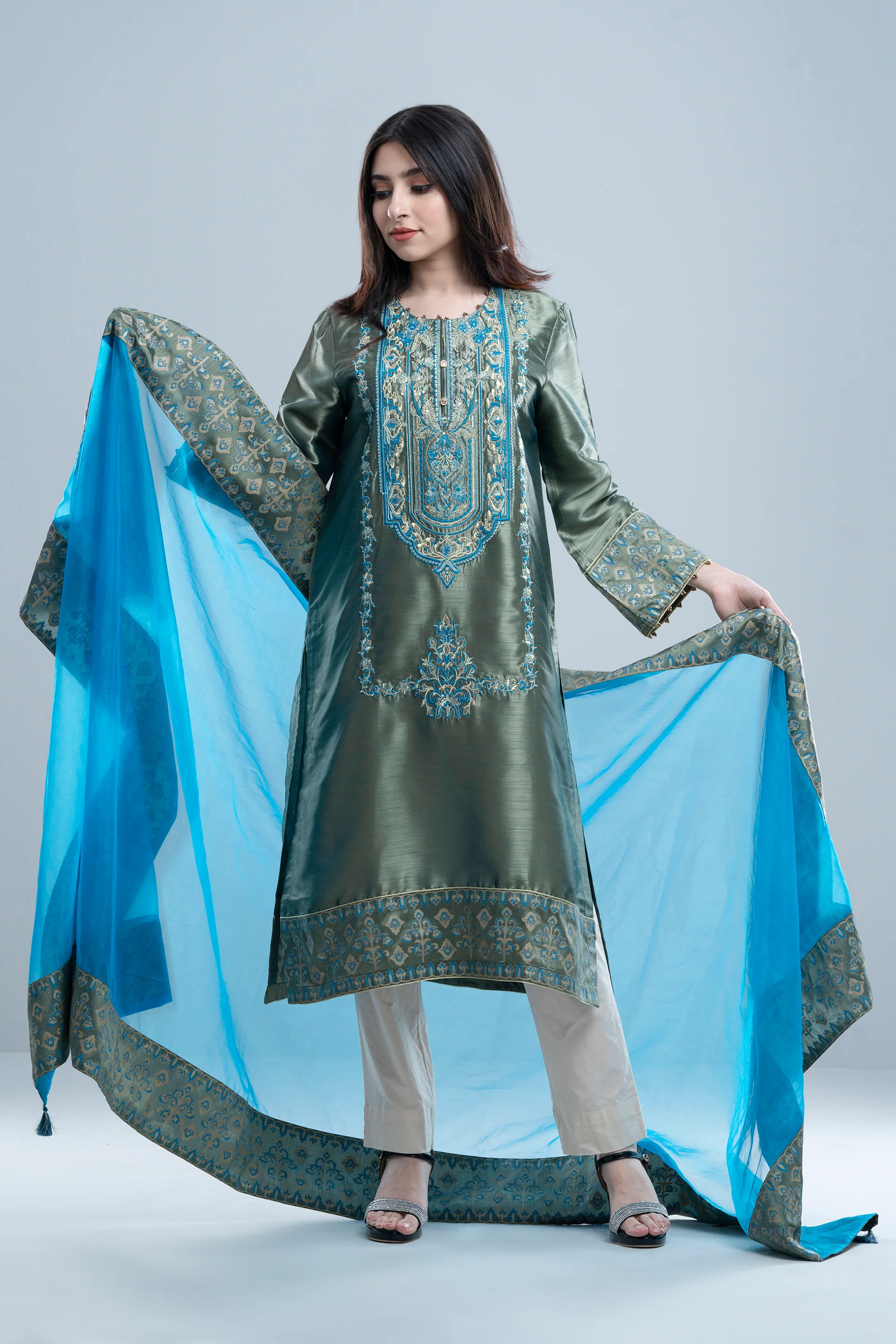 Smart Fit Embroidered Formal Two-Piece Ethnic Set with Organza Dupatta - Image 7