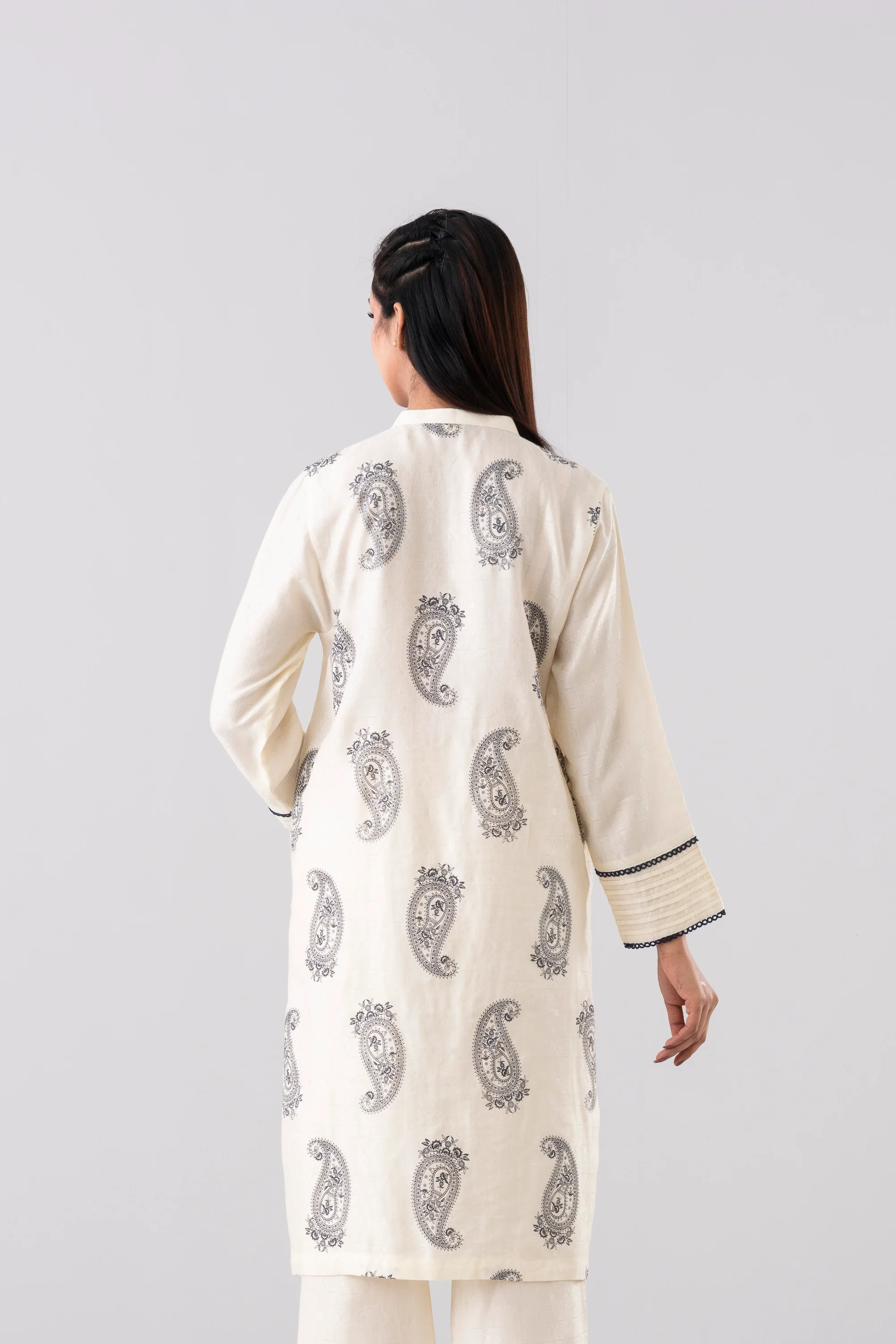Relaxed Fit Semi-Formal Two-Piece Ethnic Set - Image 10