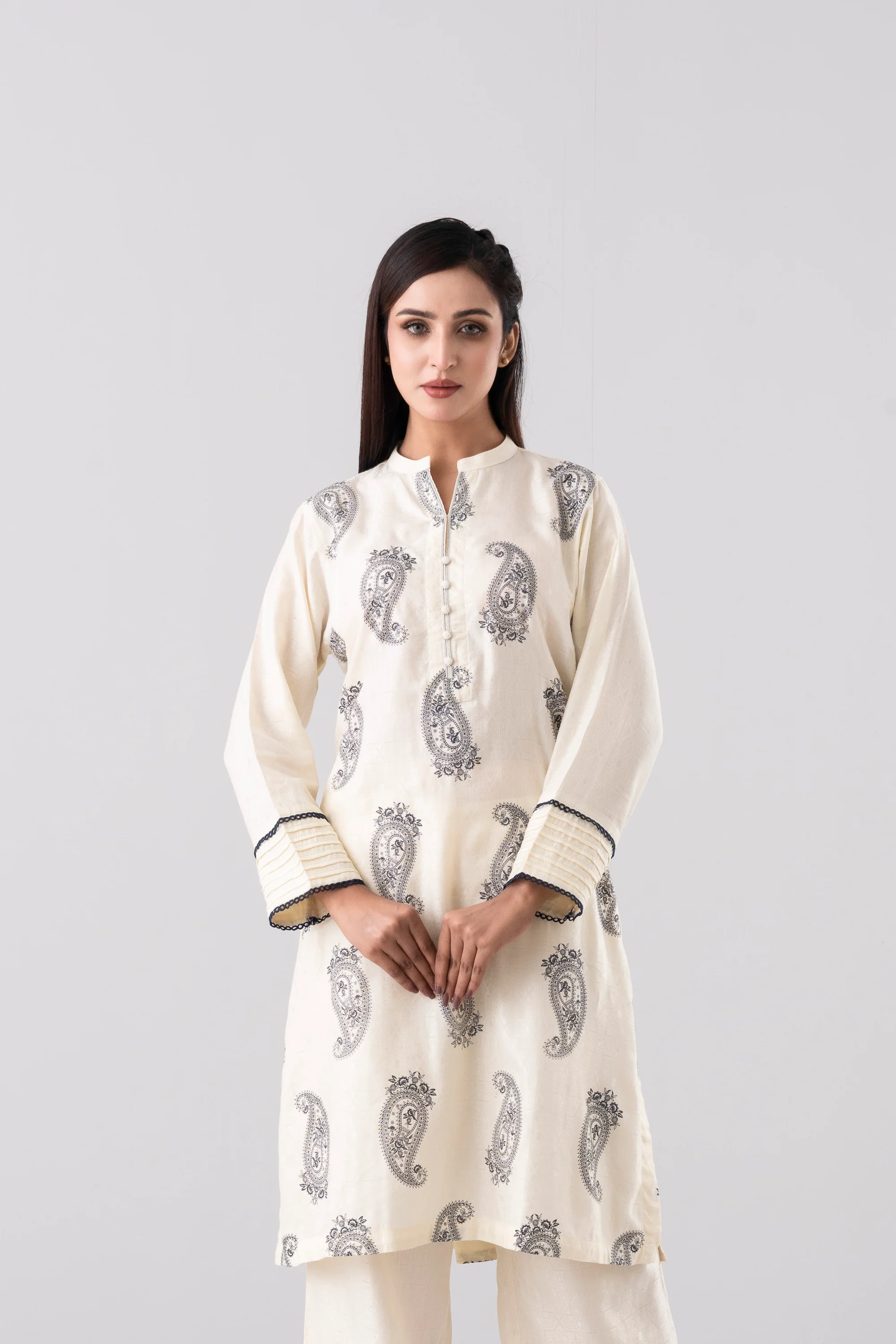 Relaxed Fit Semi-Formal Two-Piece Ethnic Set - Image 8