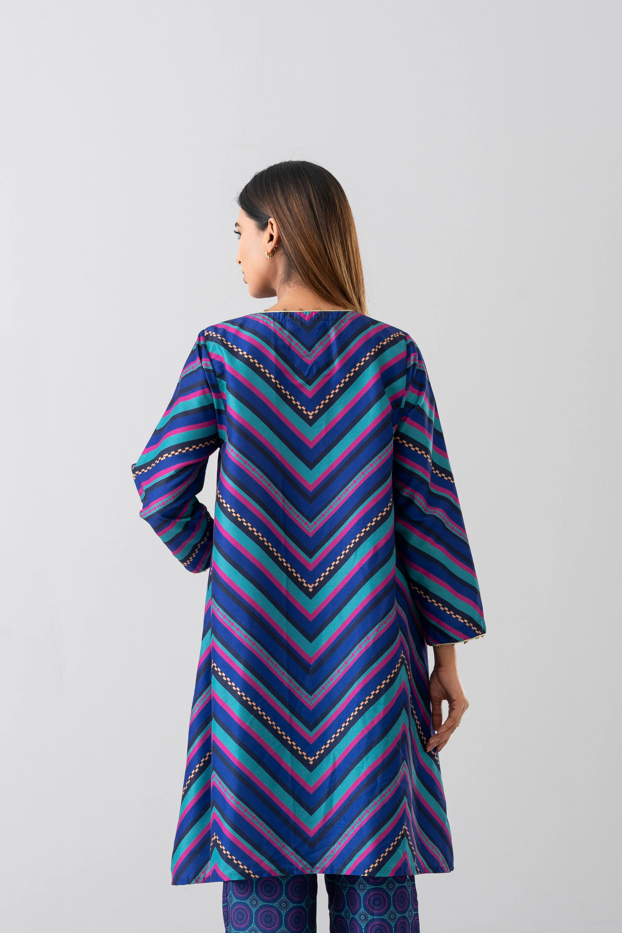 Relaxed Fit Printed Two-Piece Soy Silk Ethnic Set - Image 4
