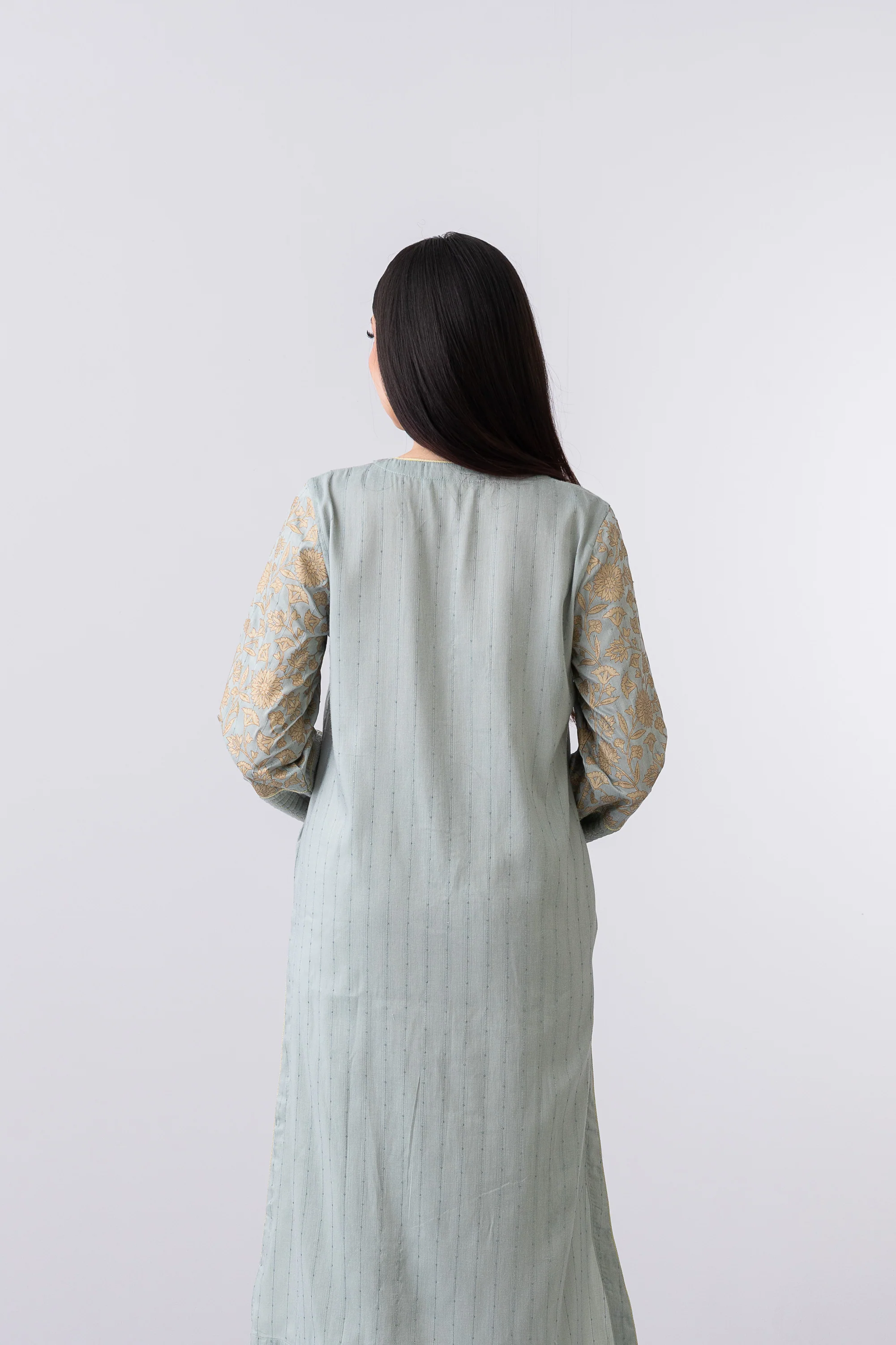 Smart Fit Embroidered Three-Piece Formal Ethnic Set - Image 10