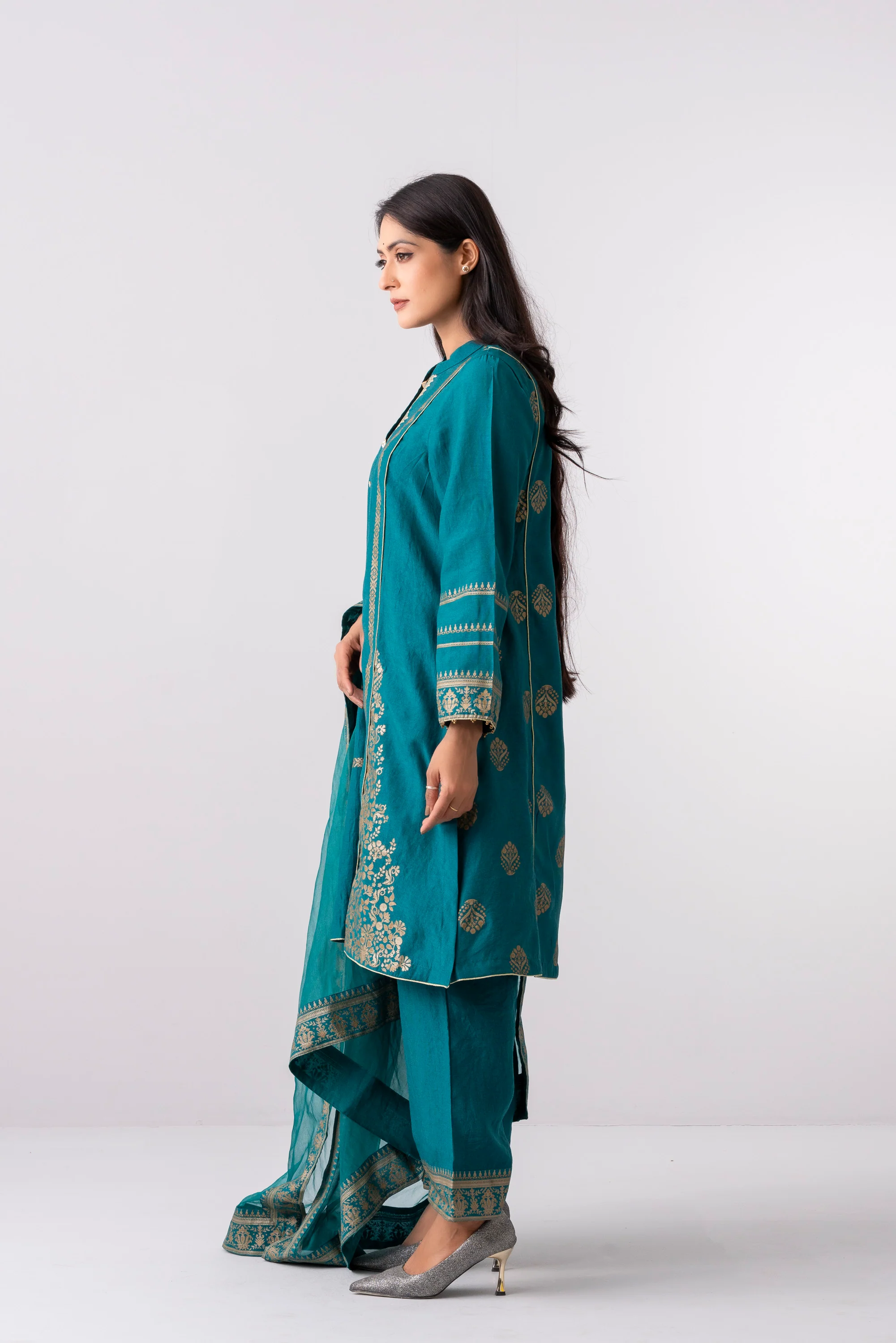 Smart Fit Embroidered Three-Piece Ethnic Set - Image 3