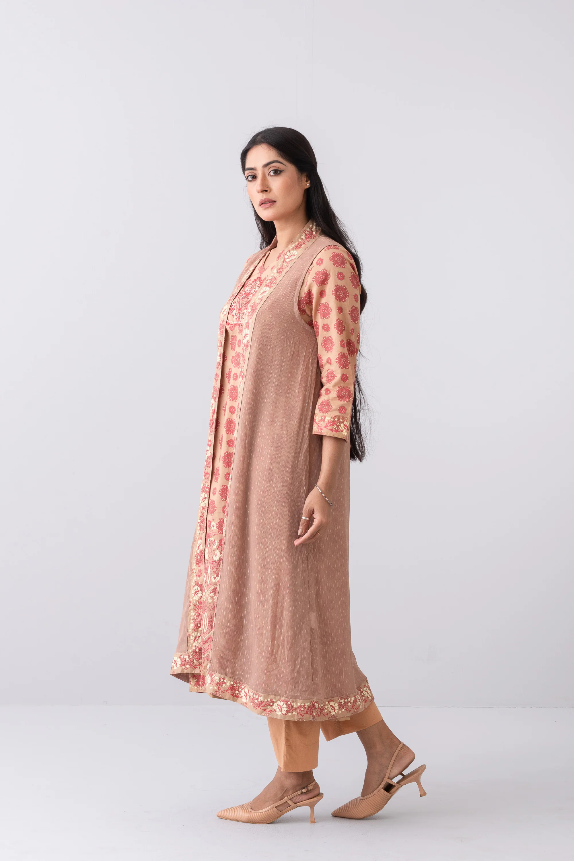 Long-Length Double-Layered Smart Fit Kurta - Image 3