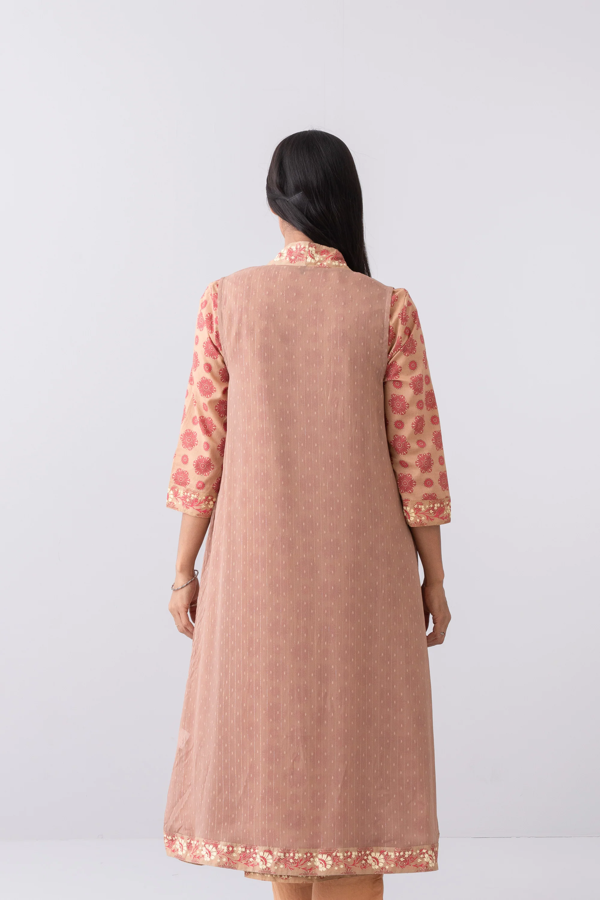 Long-Length Double-Layered Smart Fit Kurta - Image 4