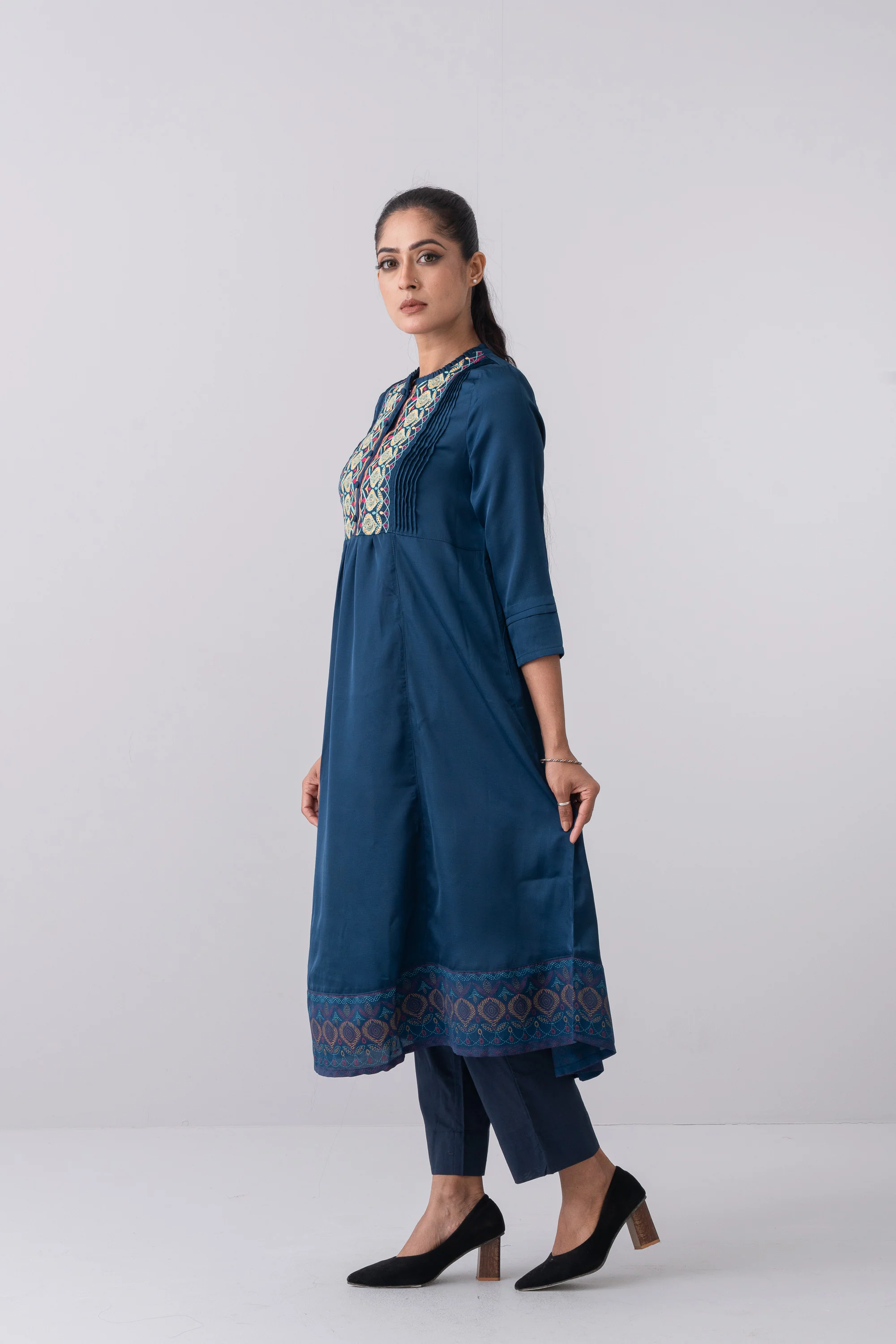 Smart Fit Long-Length Ethnic Kurta - Image 8