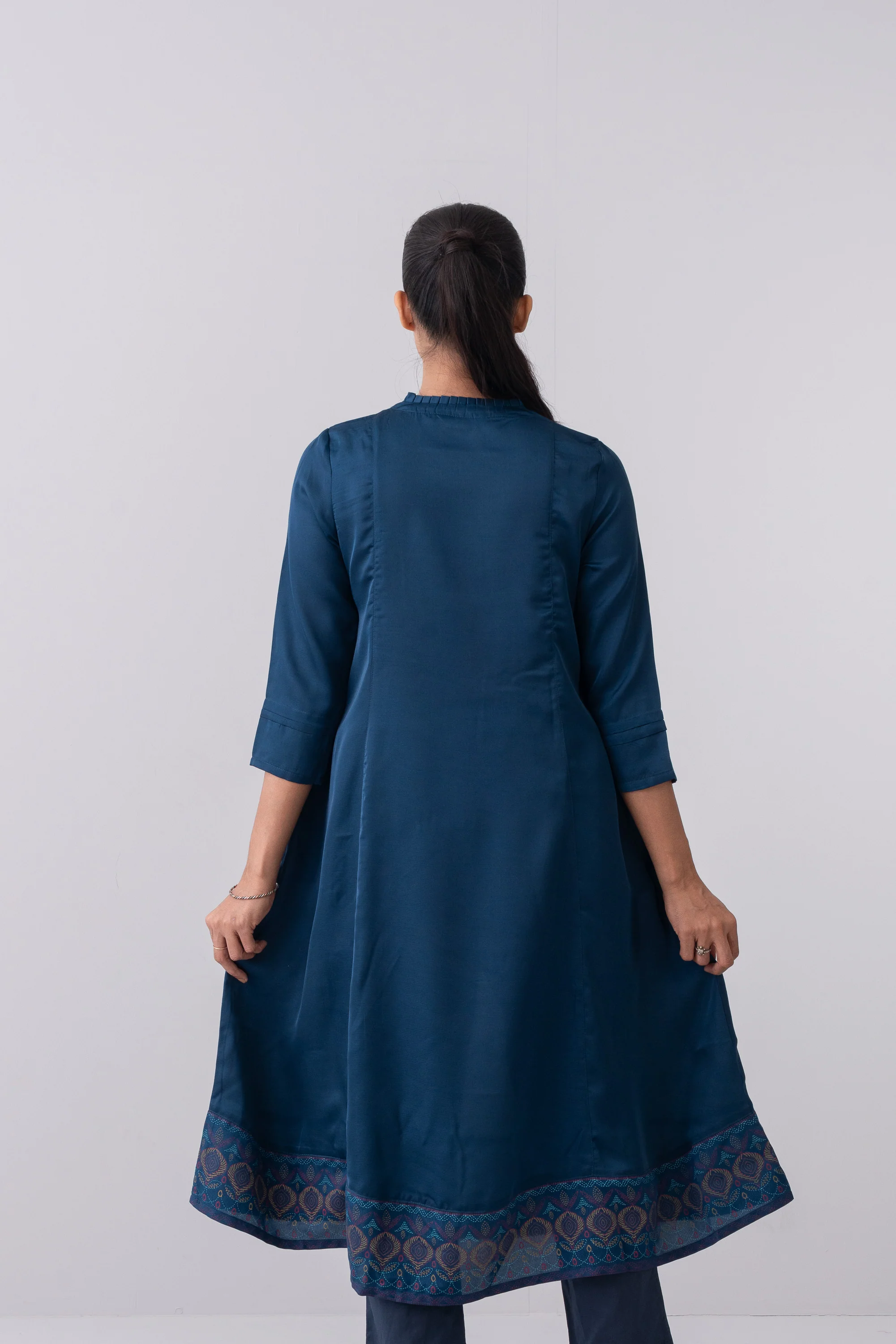Smart Fit Long-Length Ethnic Kurta - Image 9