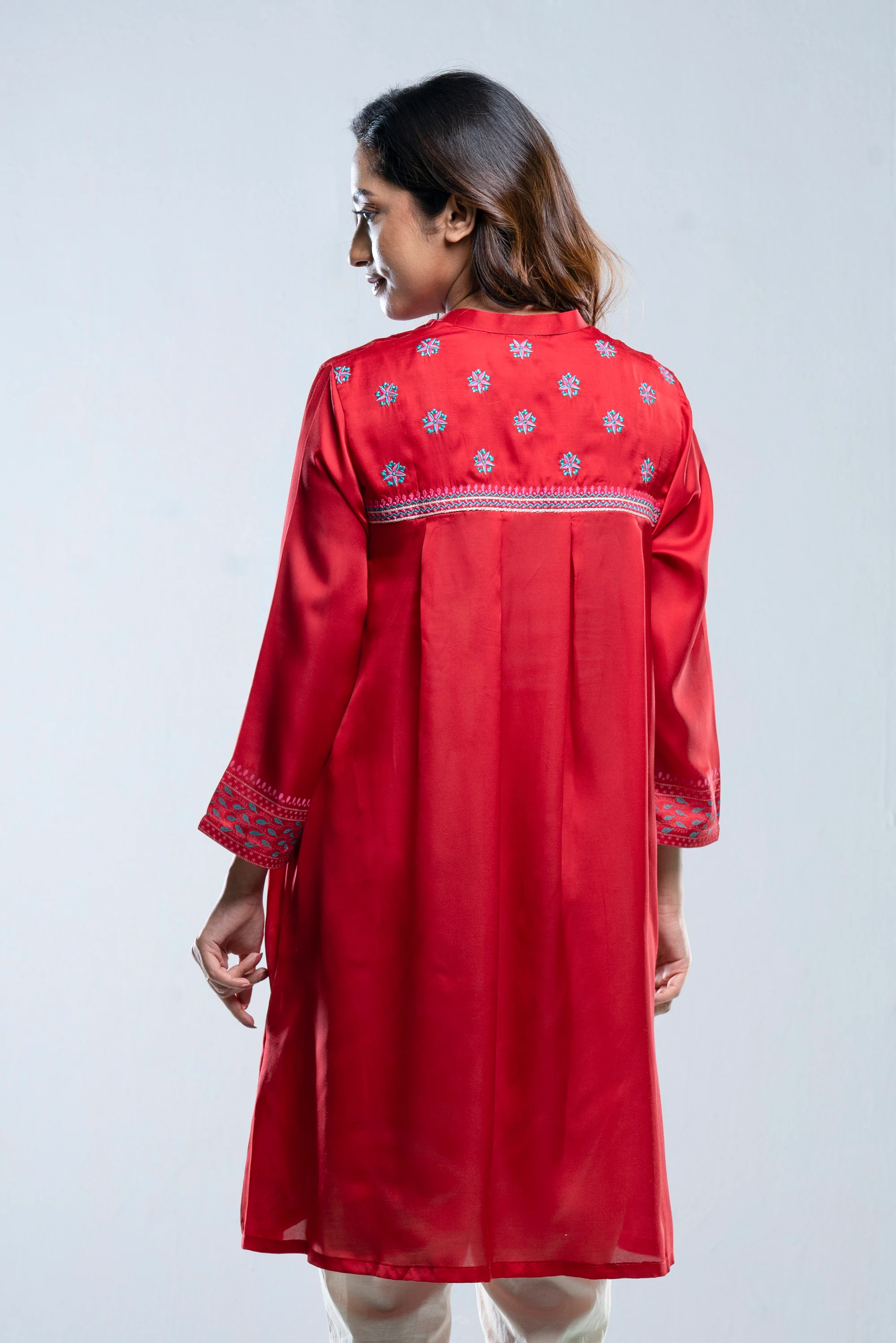 Smart Fit Embroidered Ethnic Kurti - Image 4
