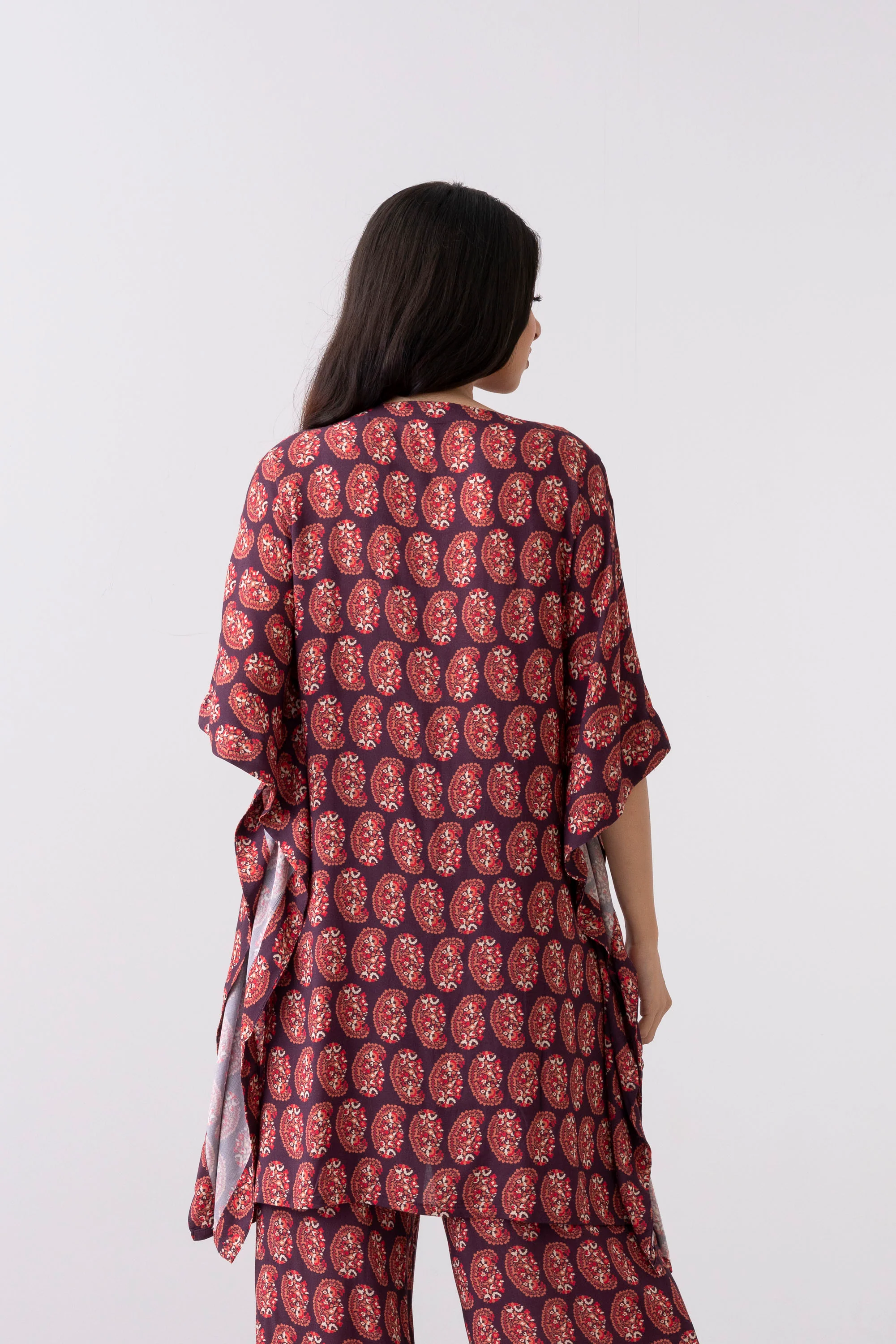 Relaxed Fit Embroidered Ethnic Kurti - Image 4