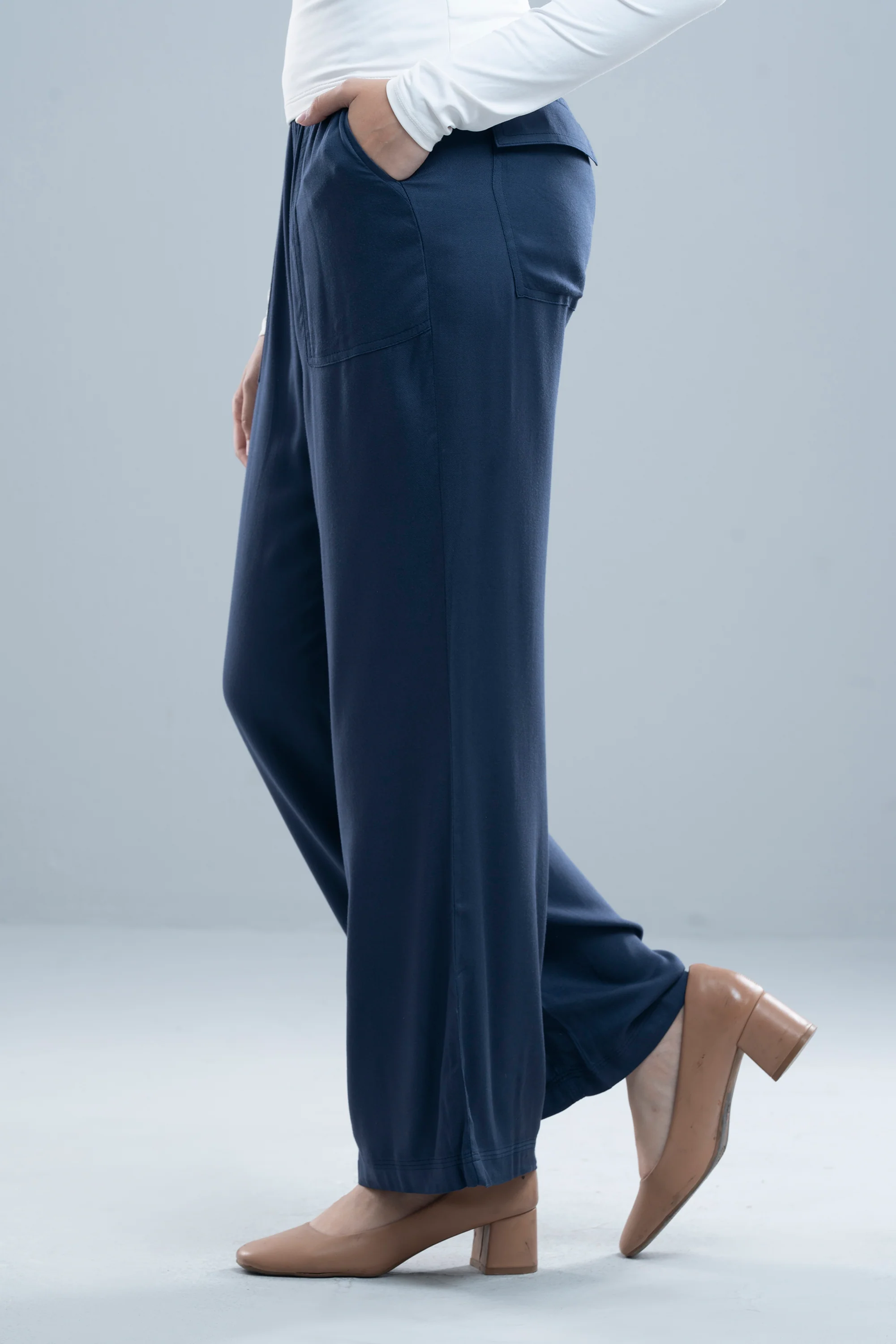 Loose Fit Twill Pants - Image 4