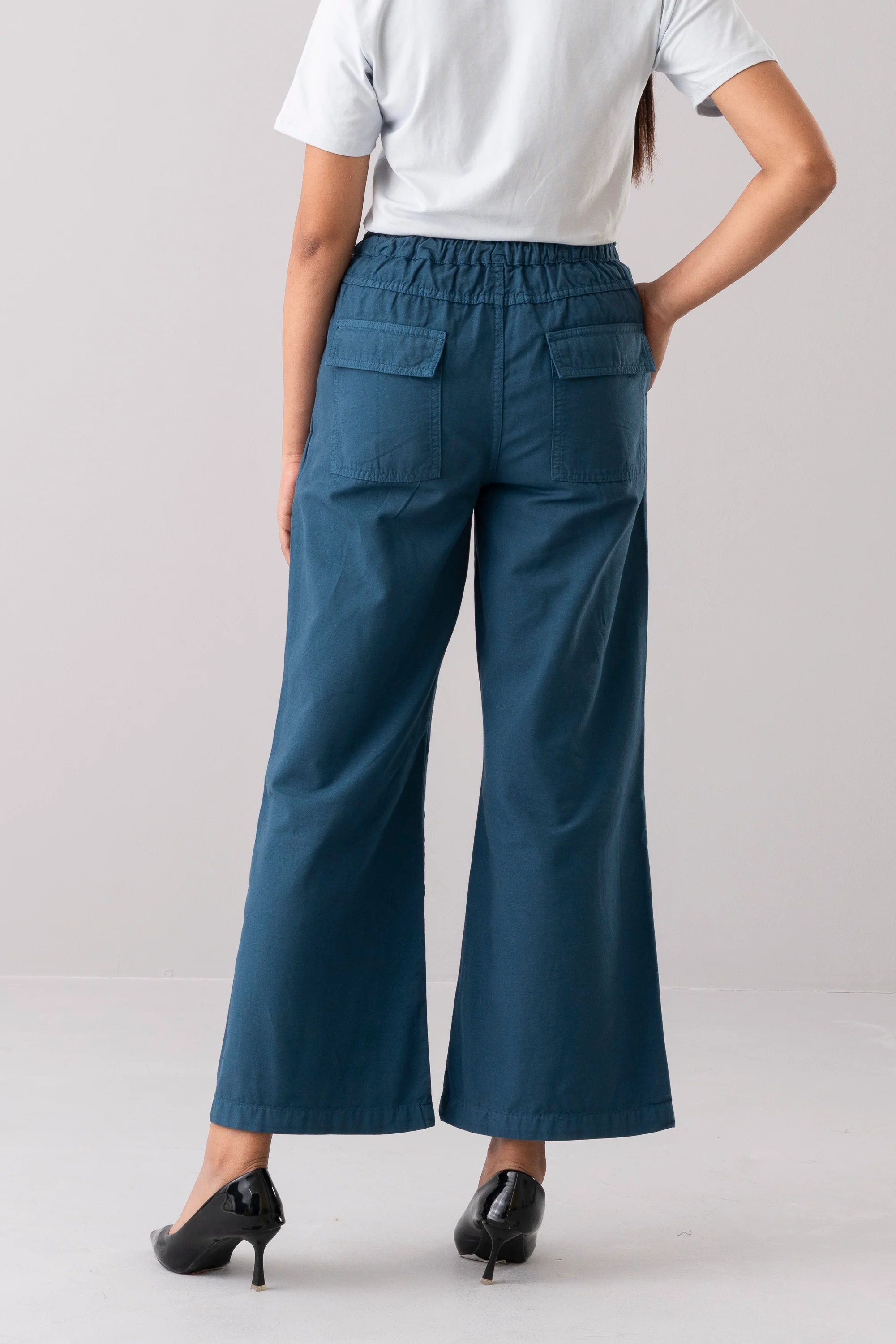 Wide-Leg Fashion Trouser - Image 4