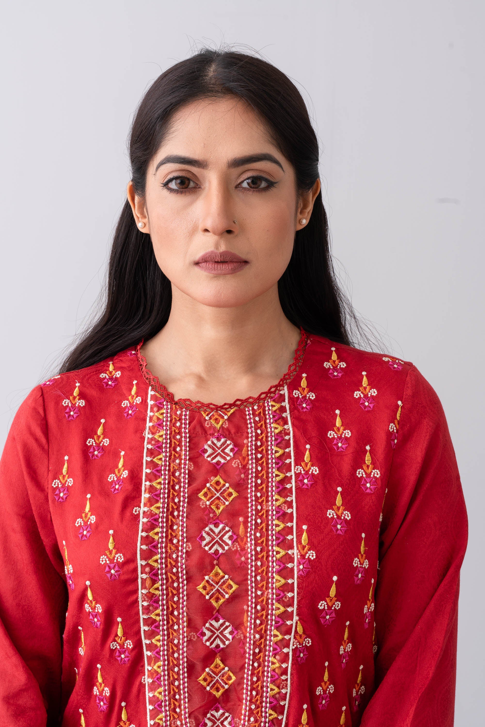 Smart Fit Mid-Length One-Piece Lawn Kurta - Image 5