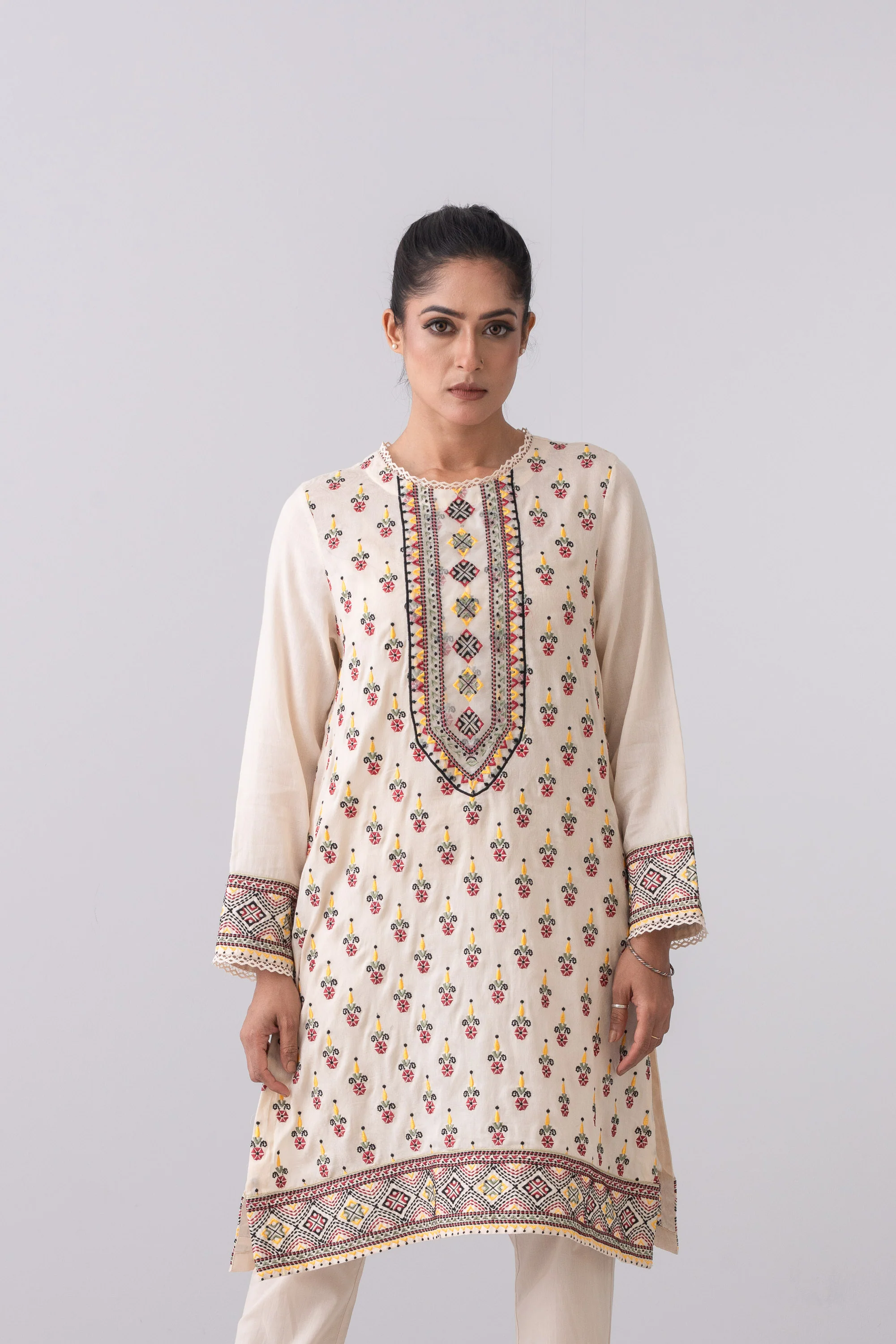 Smart Fit Mid-Length One-Piece Lawn Kurta - Image 7