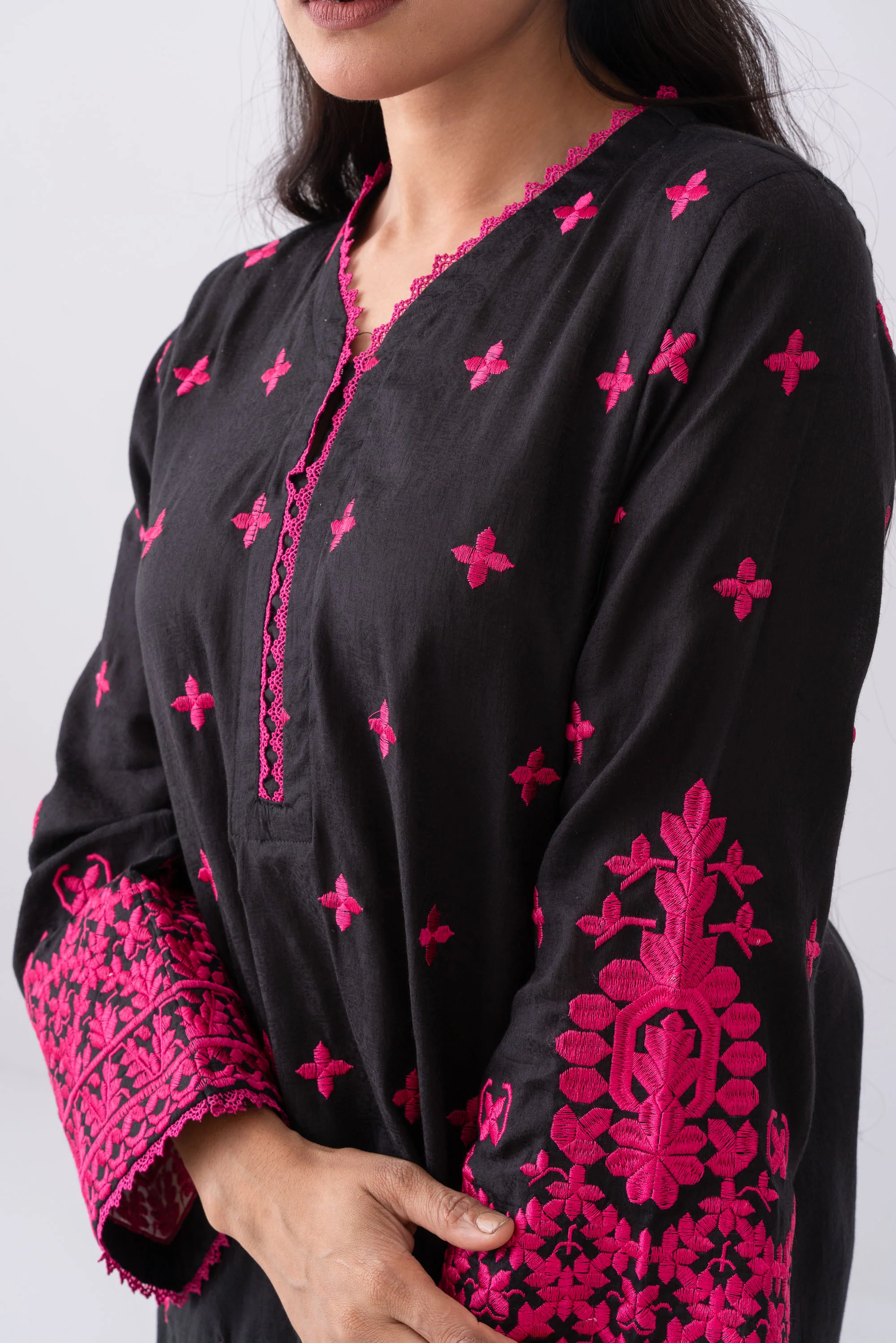 Relaxed Fit Embroidered Jacquard Cotton Lawn Kurta - Image 5