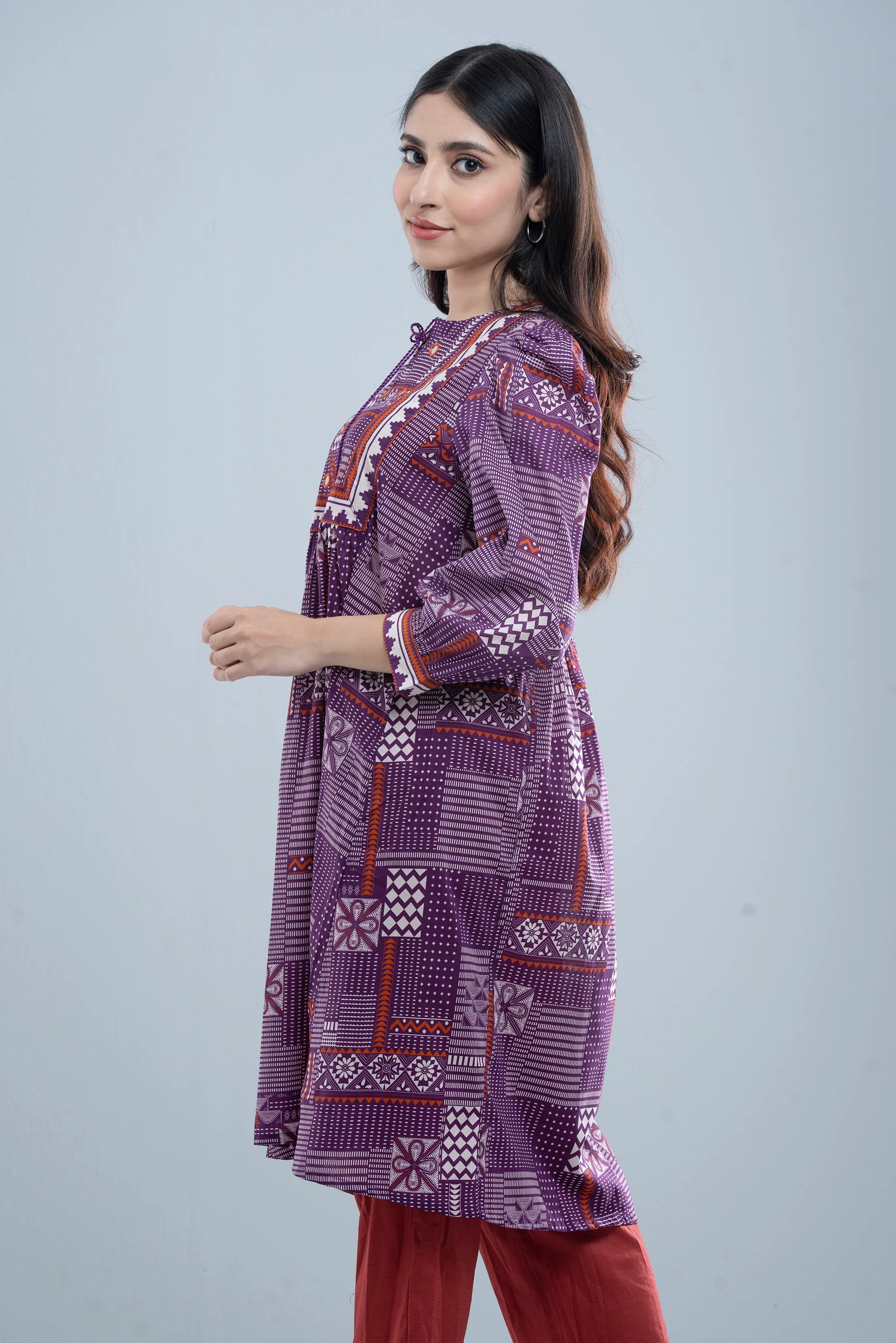 Smart Fit Printed Lawn Kurta - Image 4