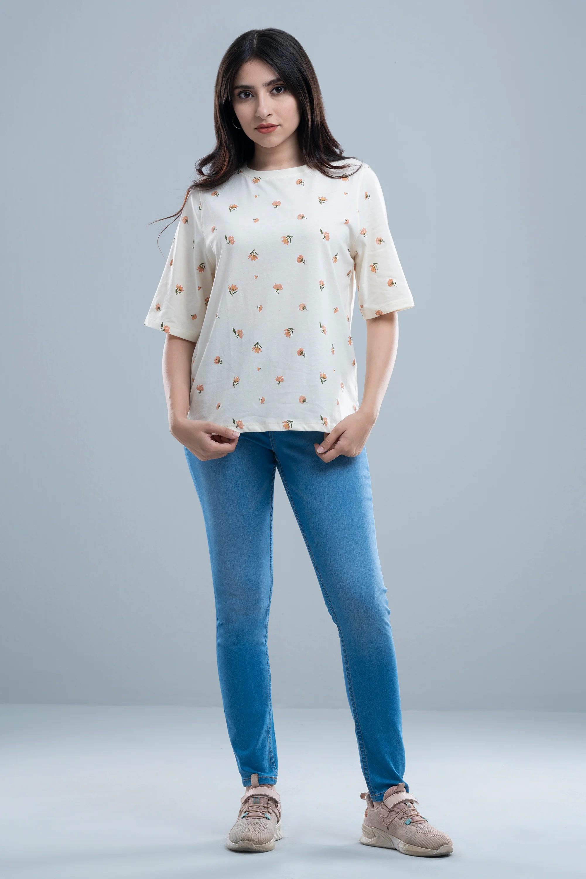 Relaxed Fit Floral Printed T-Shirt - Image 5